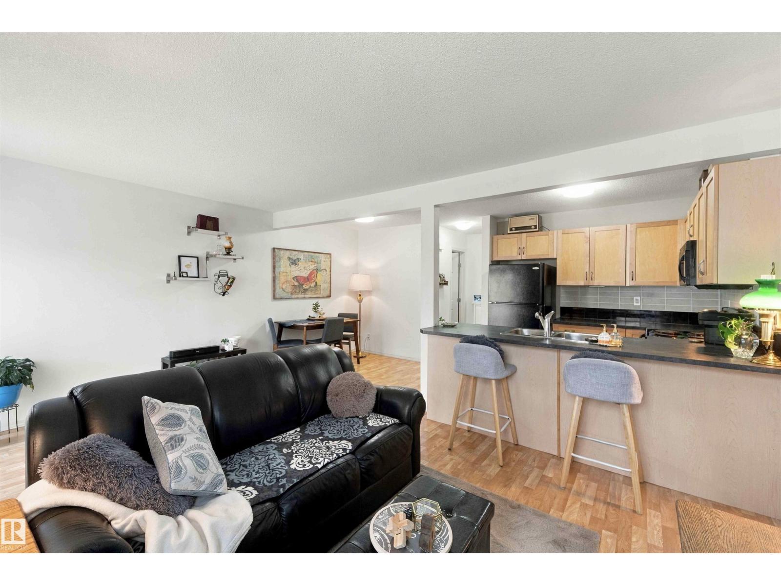 #119 150 EDWARDS DR SW
