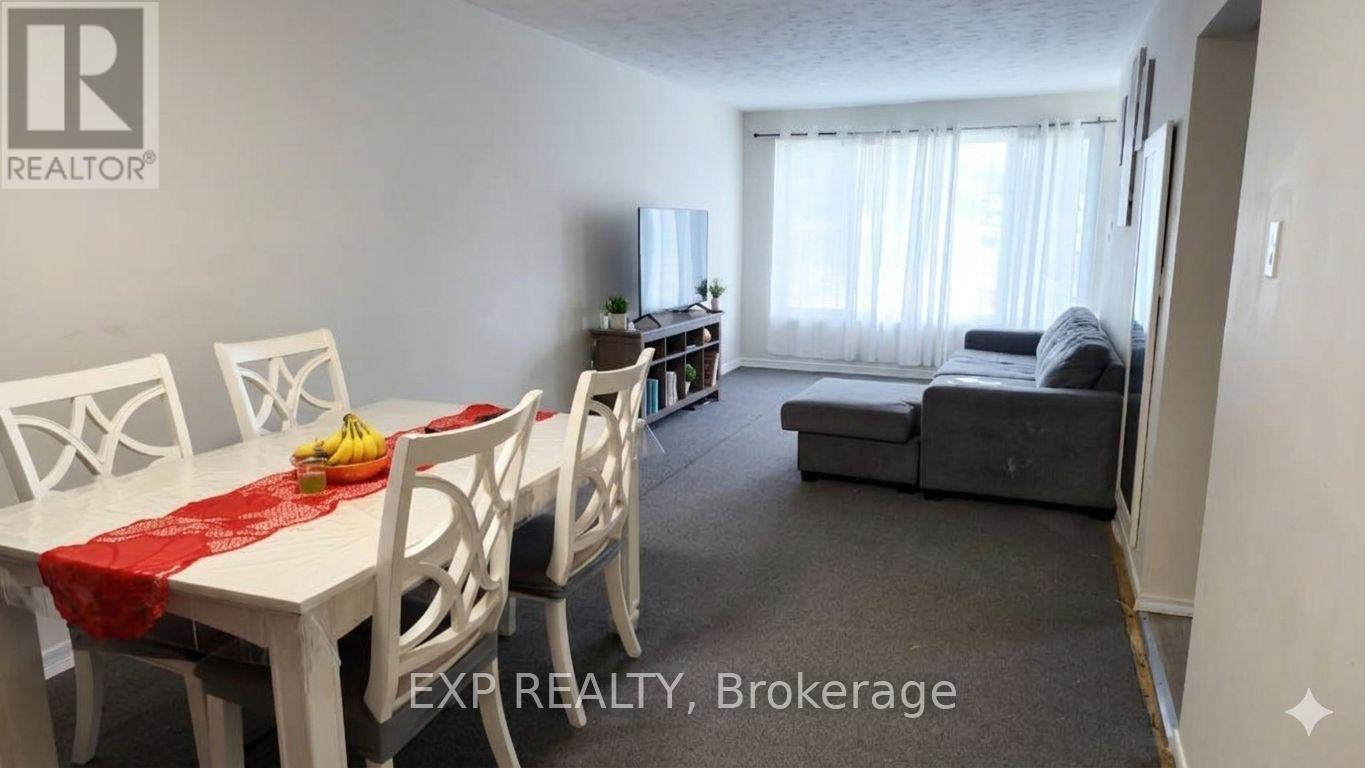 23 Chapman Avenue, Toronto, Ontario  M4B 1C3 - Photo 6 - E13845742