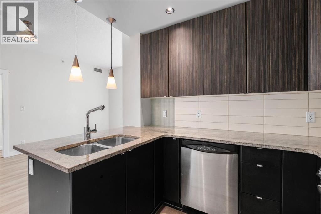 1102, 788 12 Avenue SW, Calgary, Alberta  T2R 0H1 - Photo 7 - A2337238