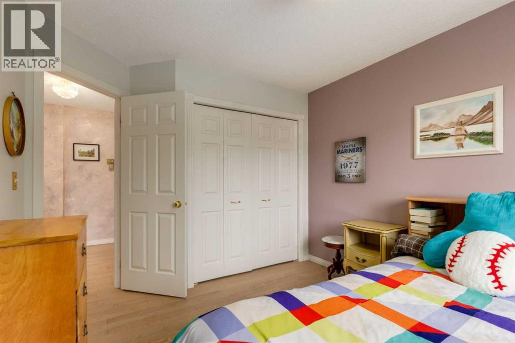 660 Coach Grove Road Sw, Calgary, Alberta  T3H 1C6 - Photo 36 - A2339456