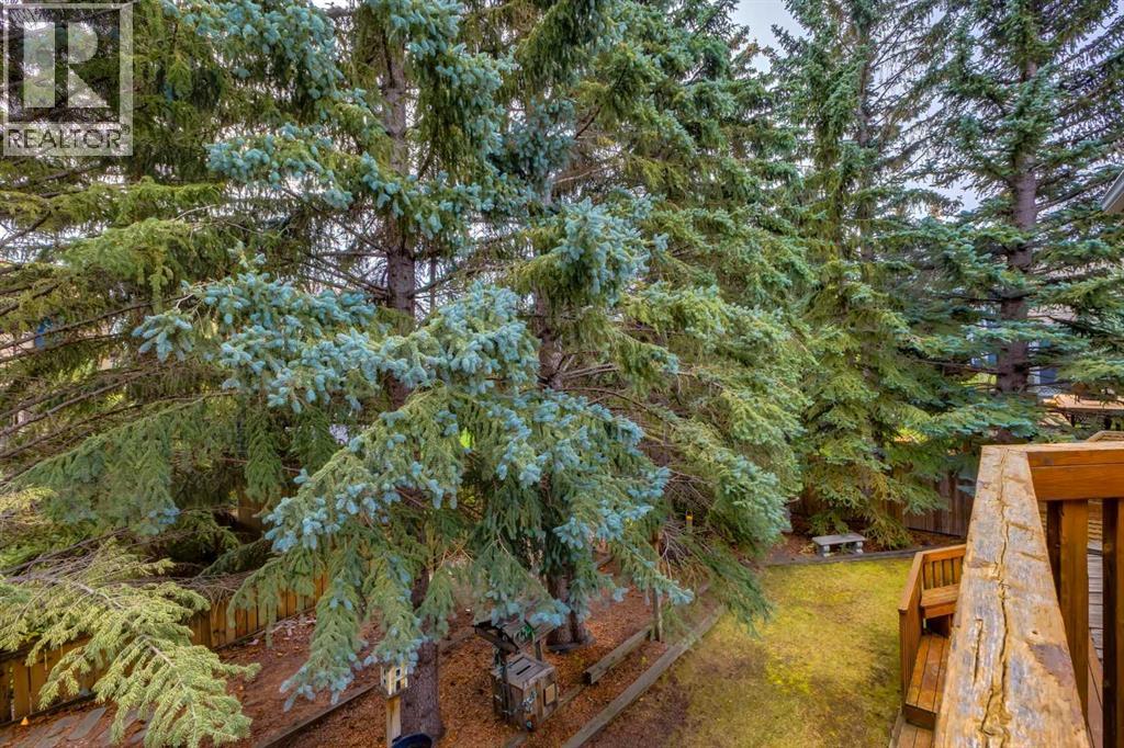 660 Coach Grove Road Sw, Calgary, Alberta  T3H 1C6 - Photo 9 - A2339456