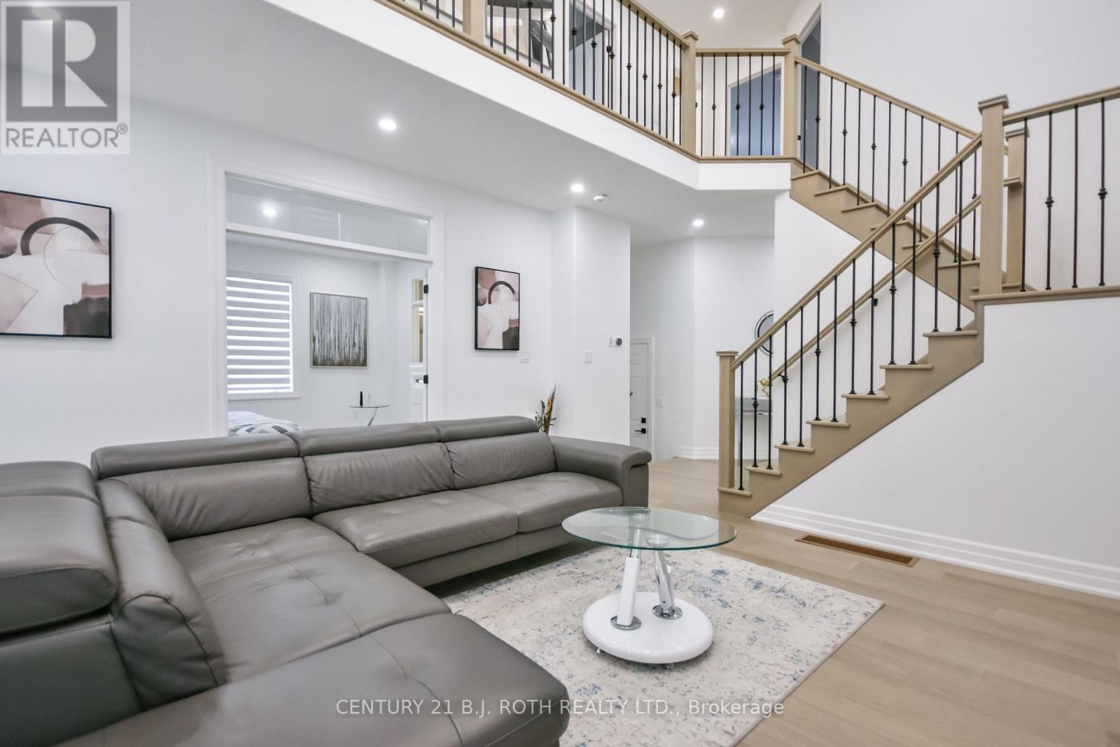 41 Auburn Court, Barrie (Ardagh), Ontario  L4N 6G9 - Photo 8 - S13845746
