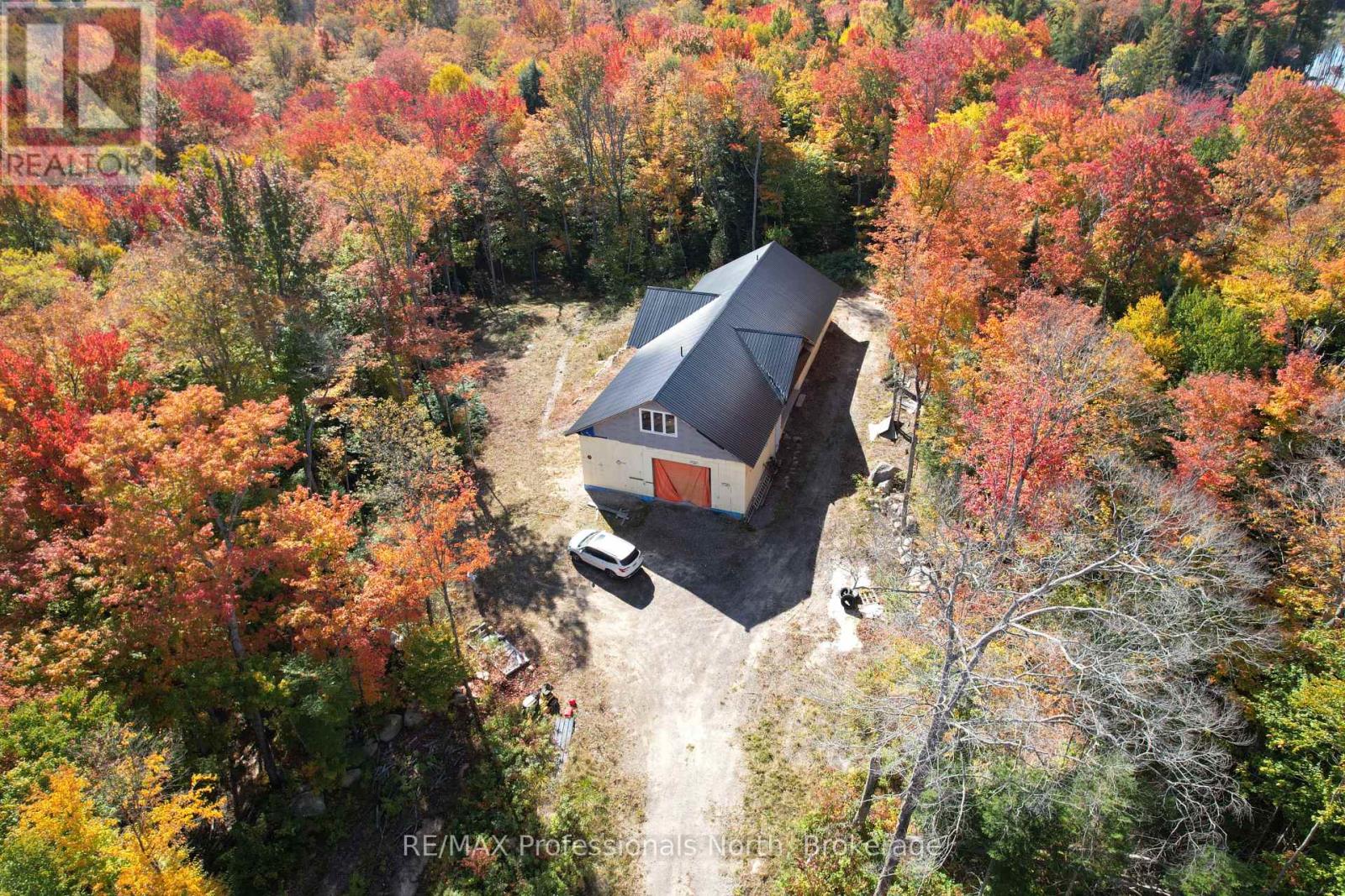 121 Loon Lake Road, Magnetawan, Ontario  P0A 1Z0 - Photo 2 - X12643326