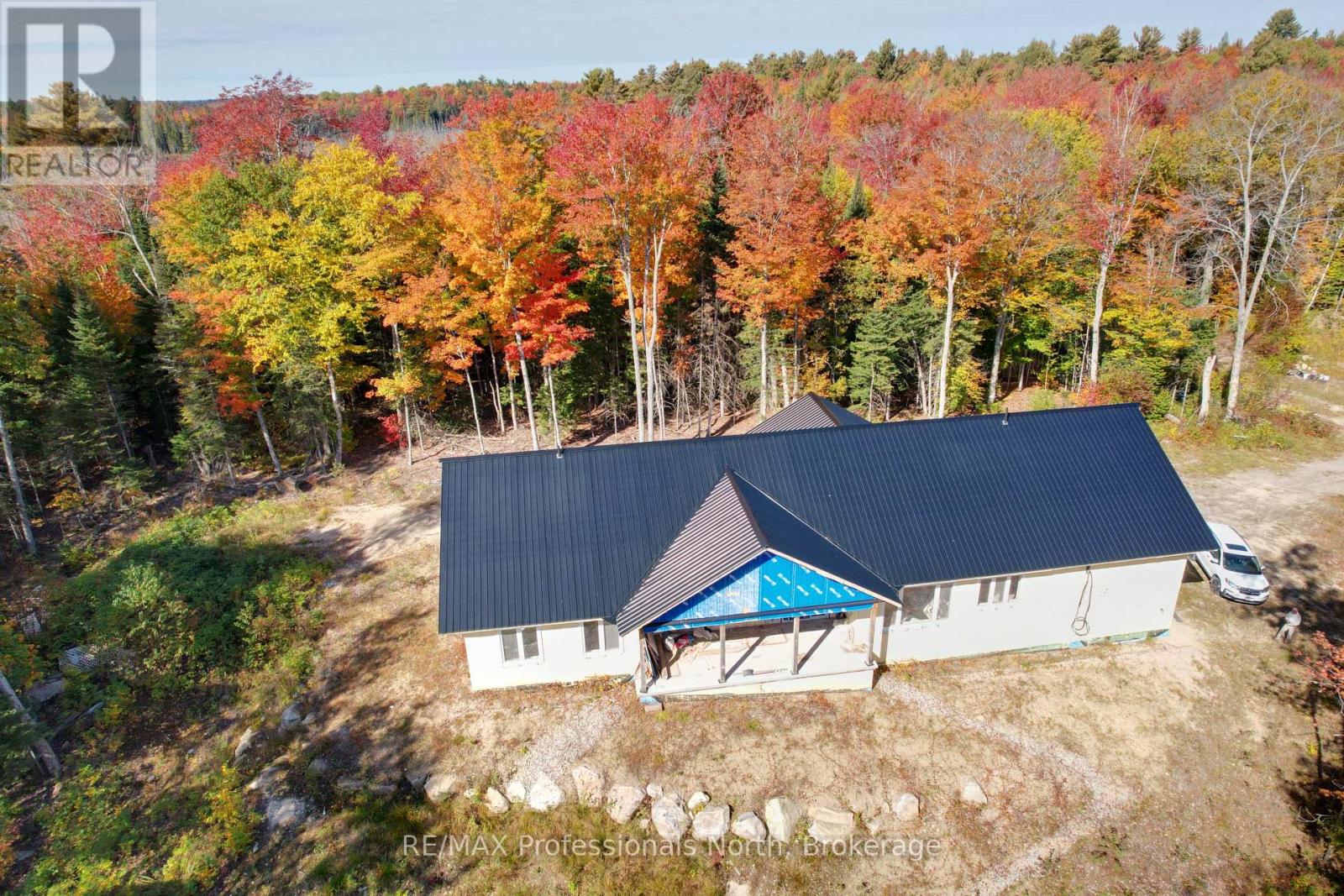 121 Loon Lake Road, Magnetawan, Ontario  P0A 1Z0 - Photo 5 - X12643326