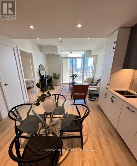 706 - 741 King Street W, Kitchener, Ontario N2G 1E5 - Photo 3 - X13630688