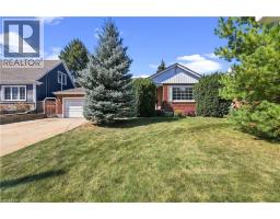 106 POTTRUFF Road S, Hamilton, Ontario