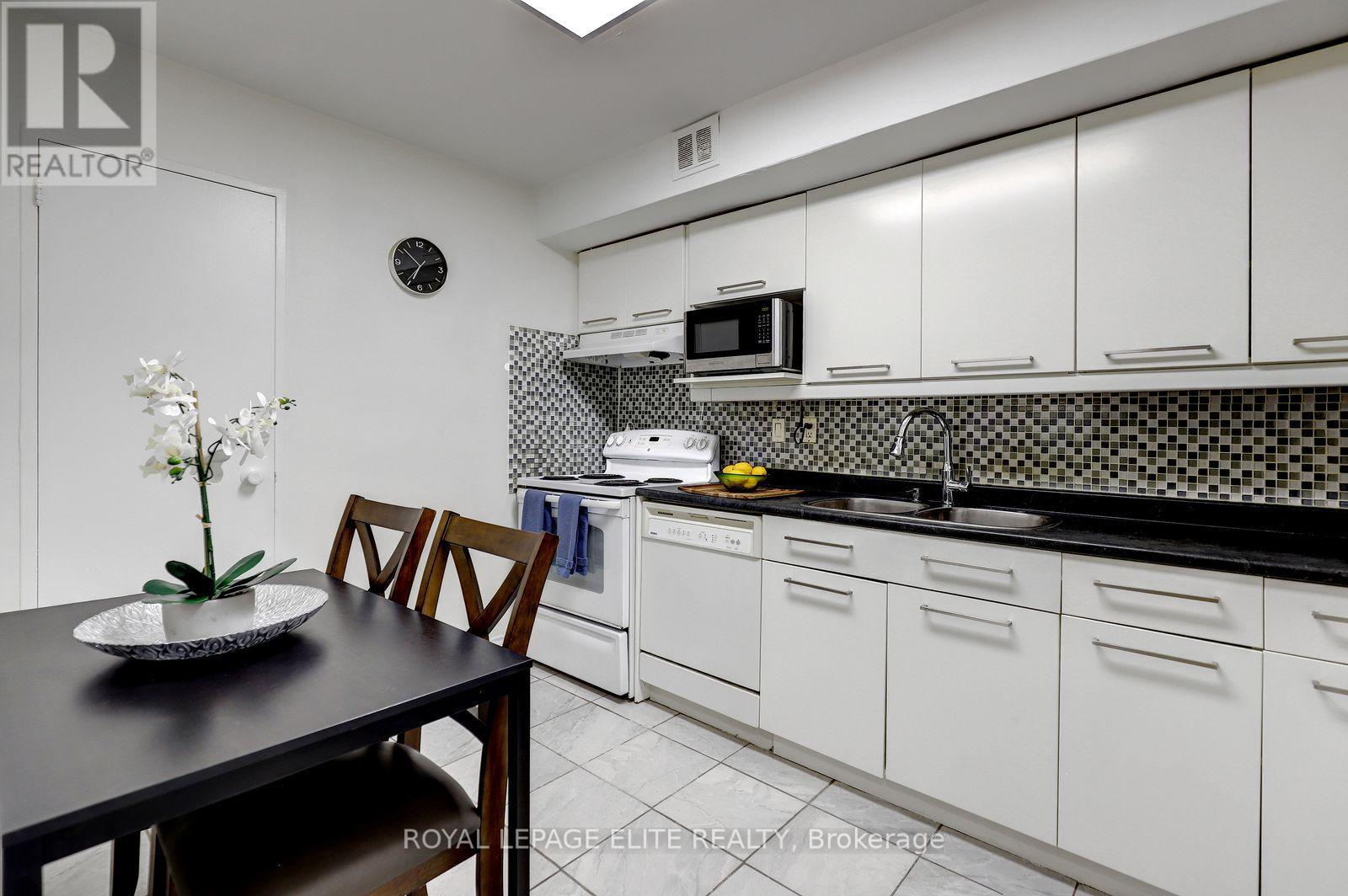 250 - 2 Valhalla Inn Road, Toronto, Ontario  M9B 6C3 - Photo 13 - W13844930