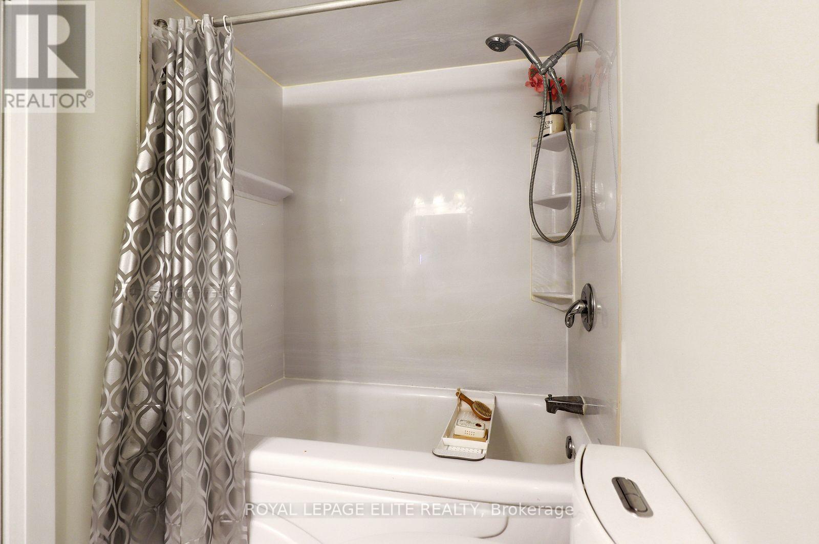 250 - 2 Valhalla Inn Road, Toronto, Ontario  M9B 6C3 - Photo 26 - W13844930