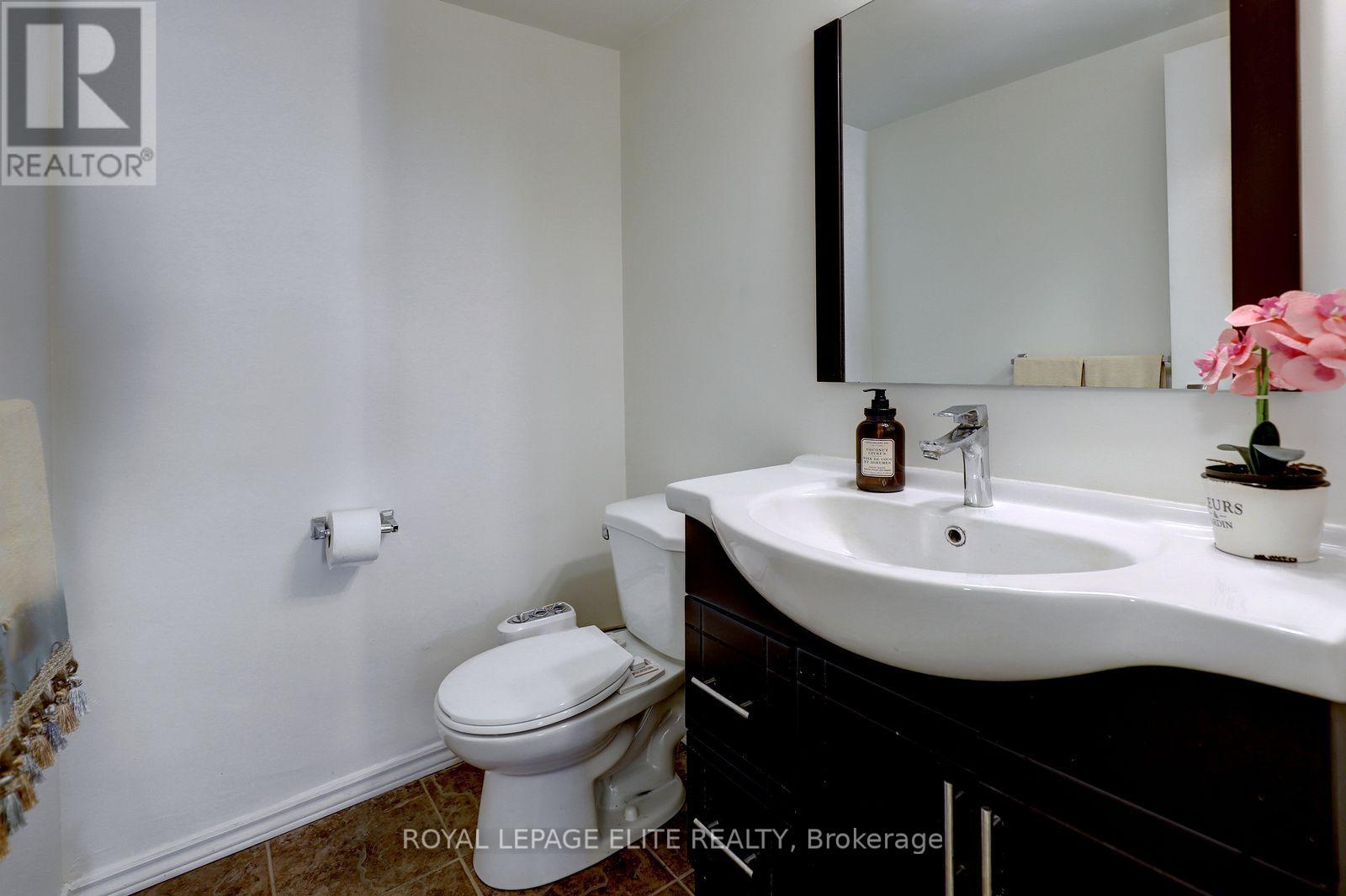 250 - 2 Valhalla Inn Road, Toronto, Ontario  M9B 6C3 - Photo 29 - W13844930