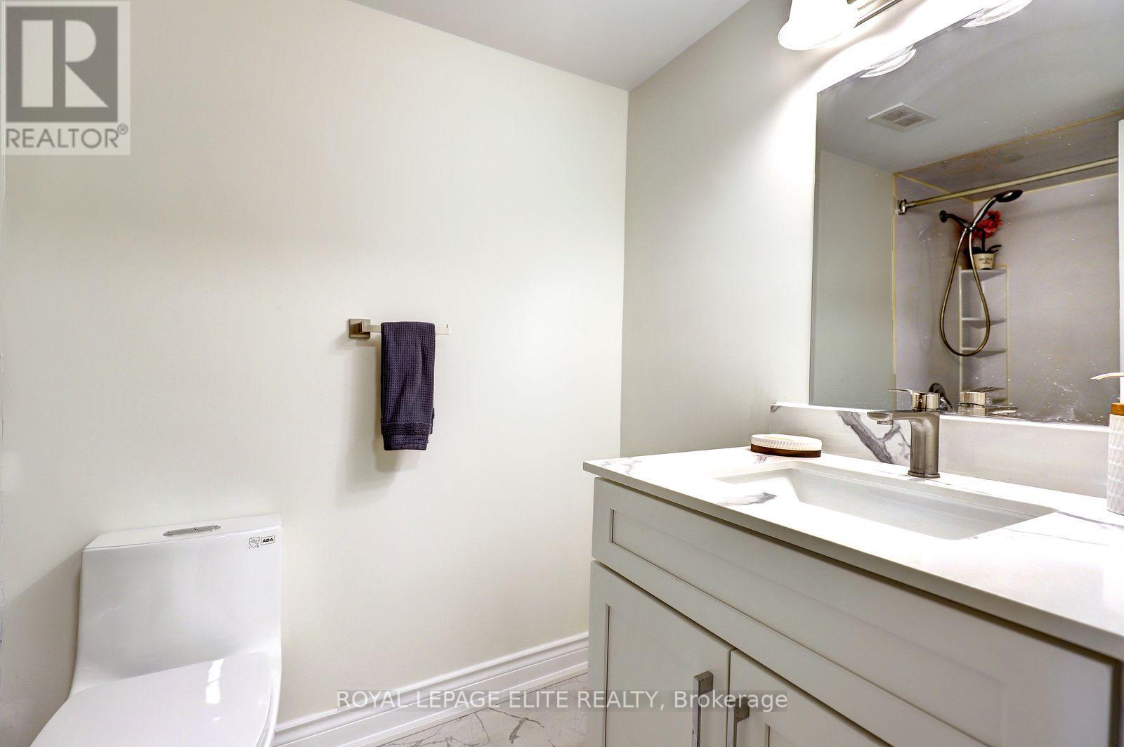 250 - 2 Valhalla Inn Road, Toronto, Ontario  M9B 6C3 - Photo 25 - W13844930