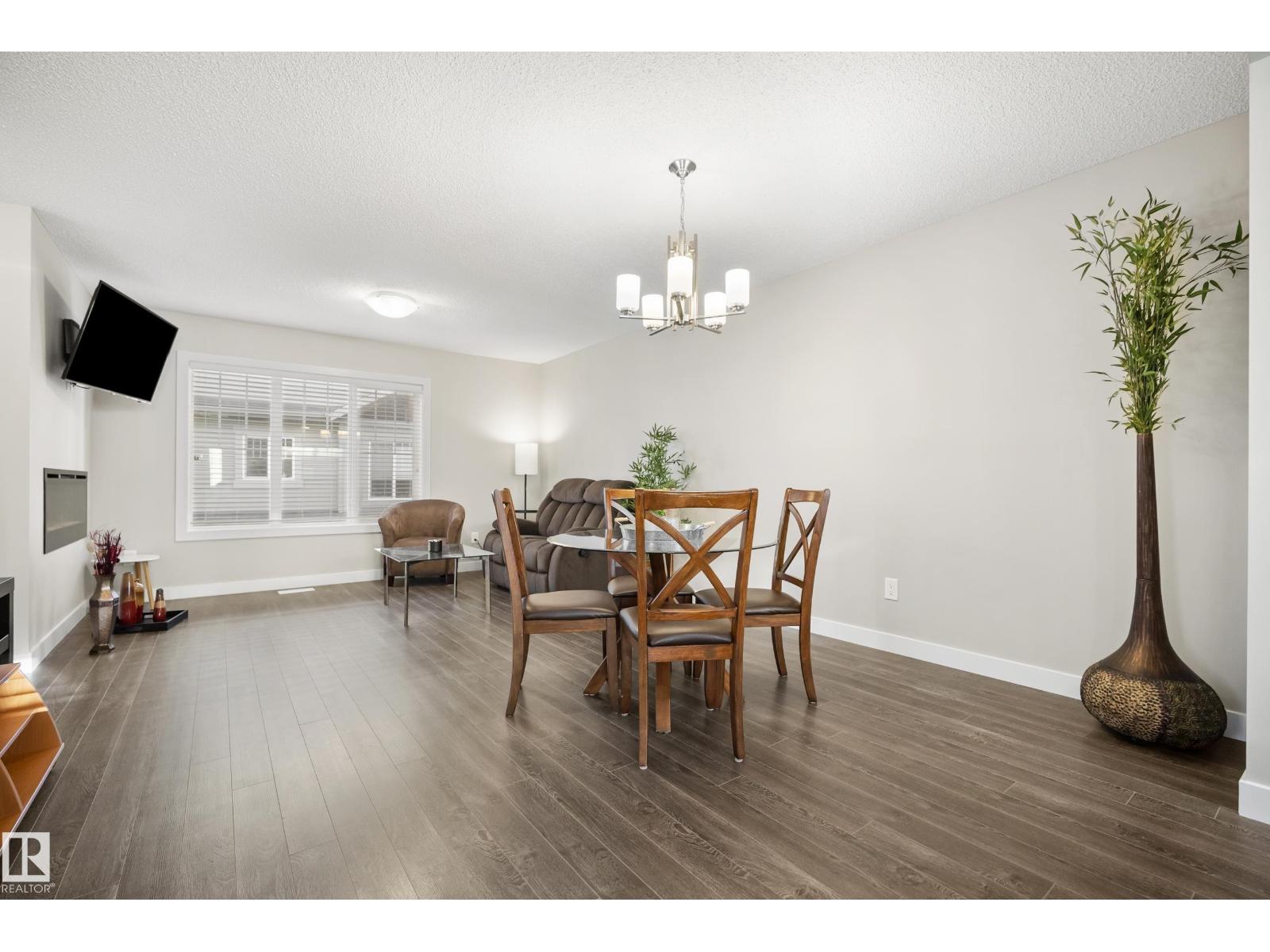 #61 1005 GRAYDON HILL BV SW