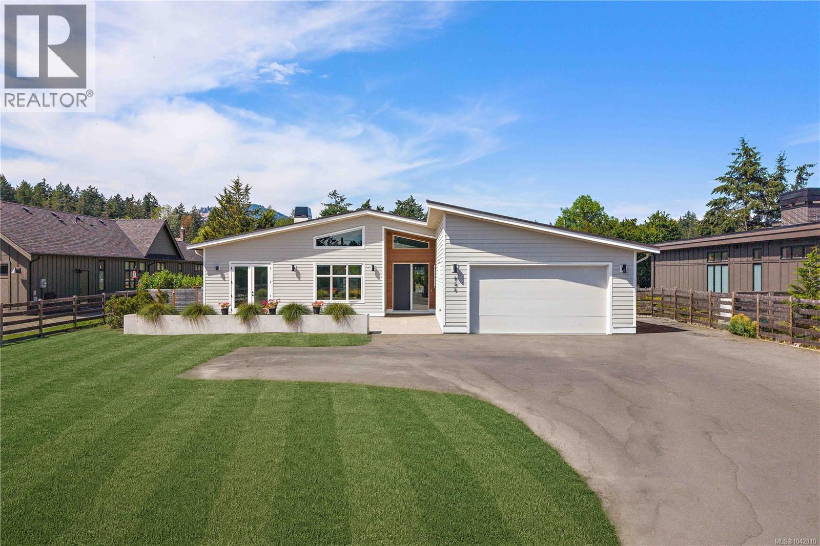 846 Birch Rd, North Saanich, British Columbia