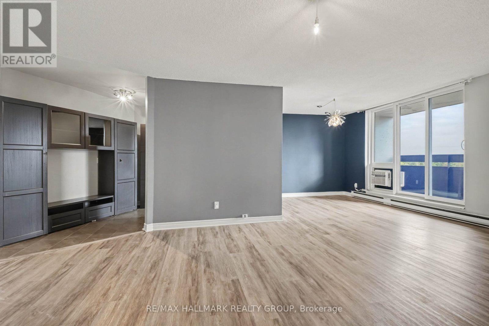 801 - 2020 Jasmine Crescent, Ottawa, Ontario K1J 8K5 - Photo 3 - X13845804