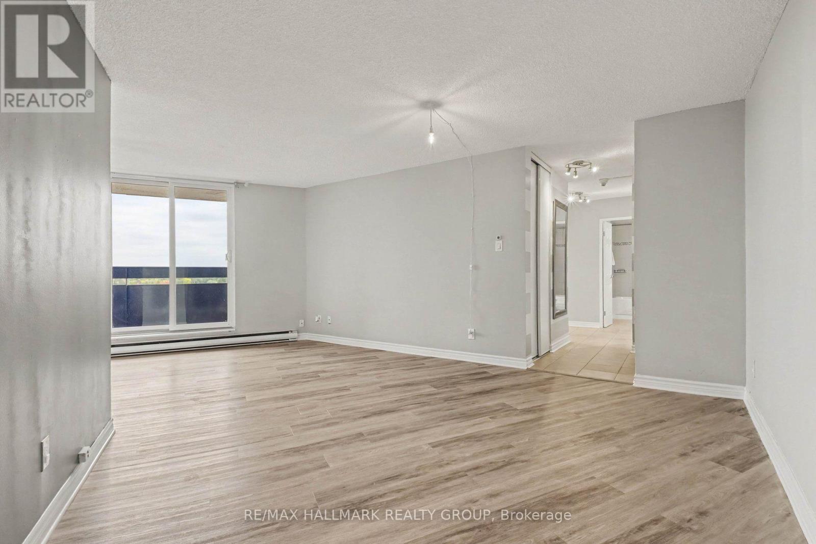 801 - 2020 Jasmine Crescent, Ottawa, Ontario K1J 8K5 - Photo 4 - X13845804