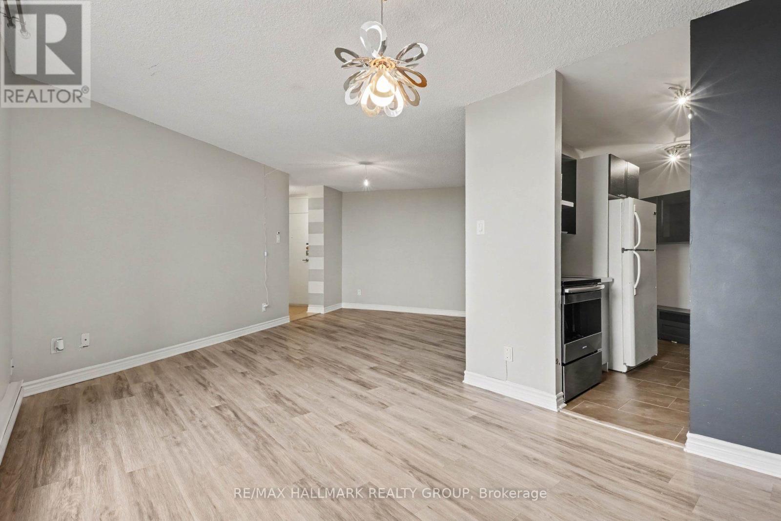 801 - 2020 Jasmine Crescent, Ottawa, Ontario K1J 8K5 - Photo 5 - X13845804