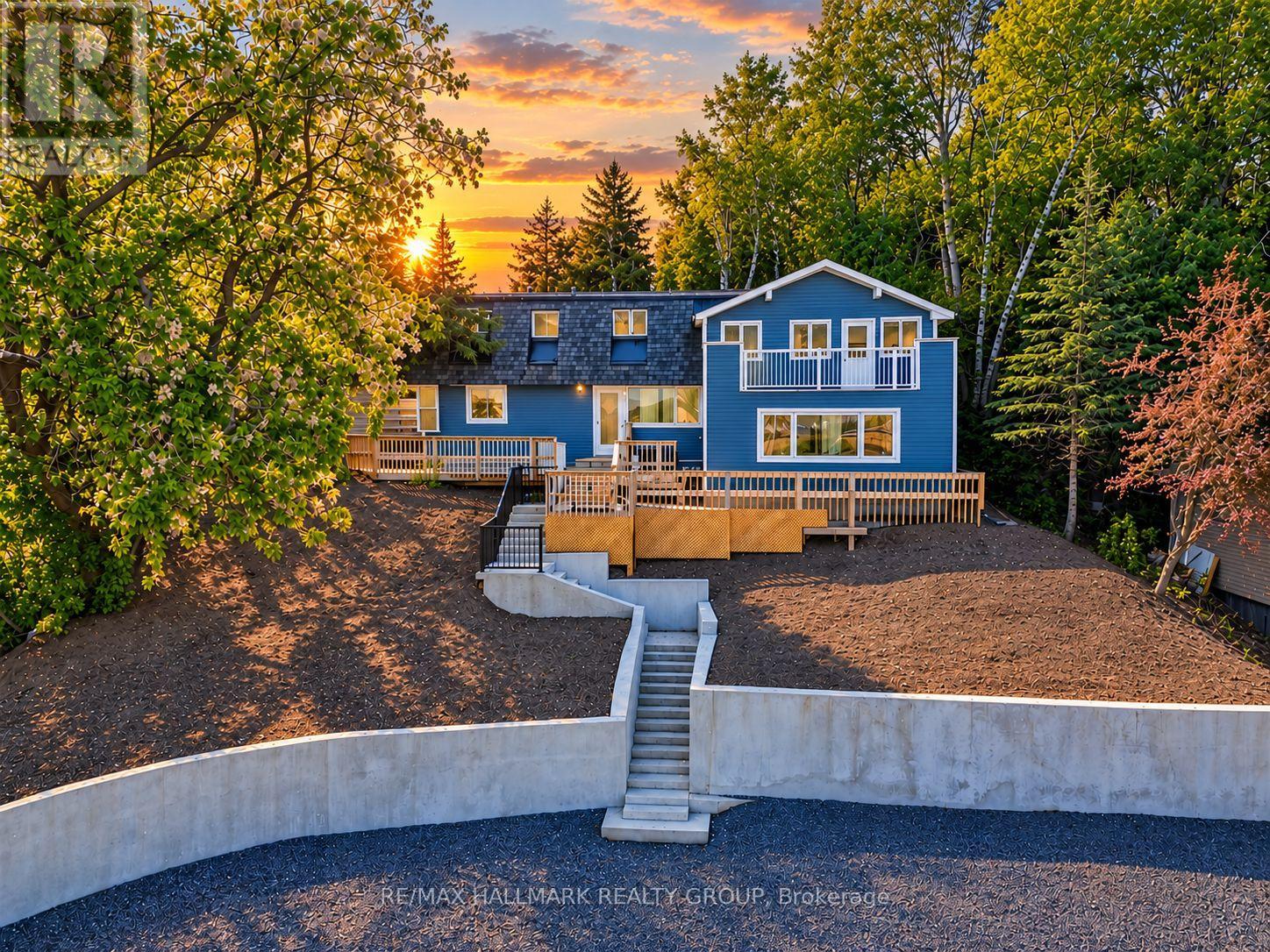 3674 St. Joseph Boulevard, Ottawa, Ontario