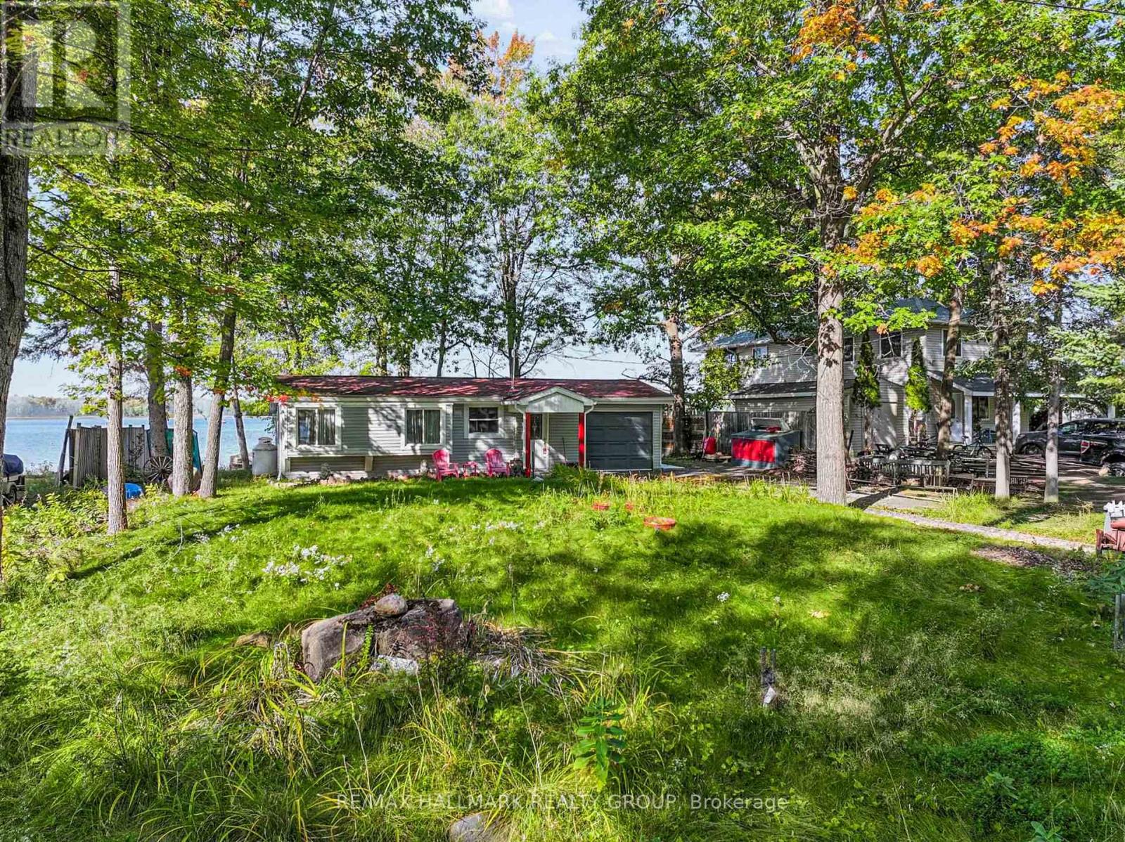 4268 Armitage Avenue, Ottawa, Ontario