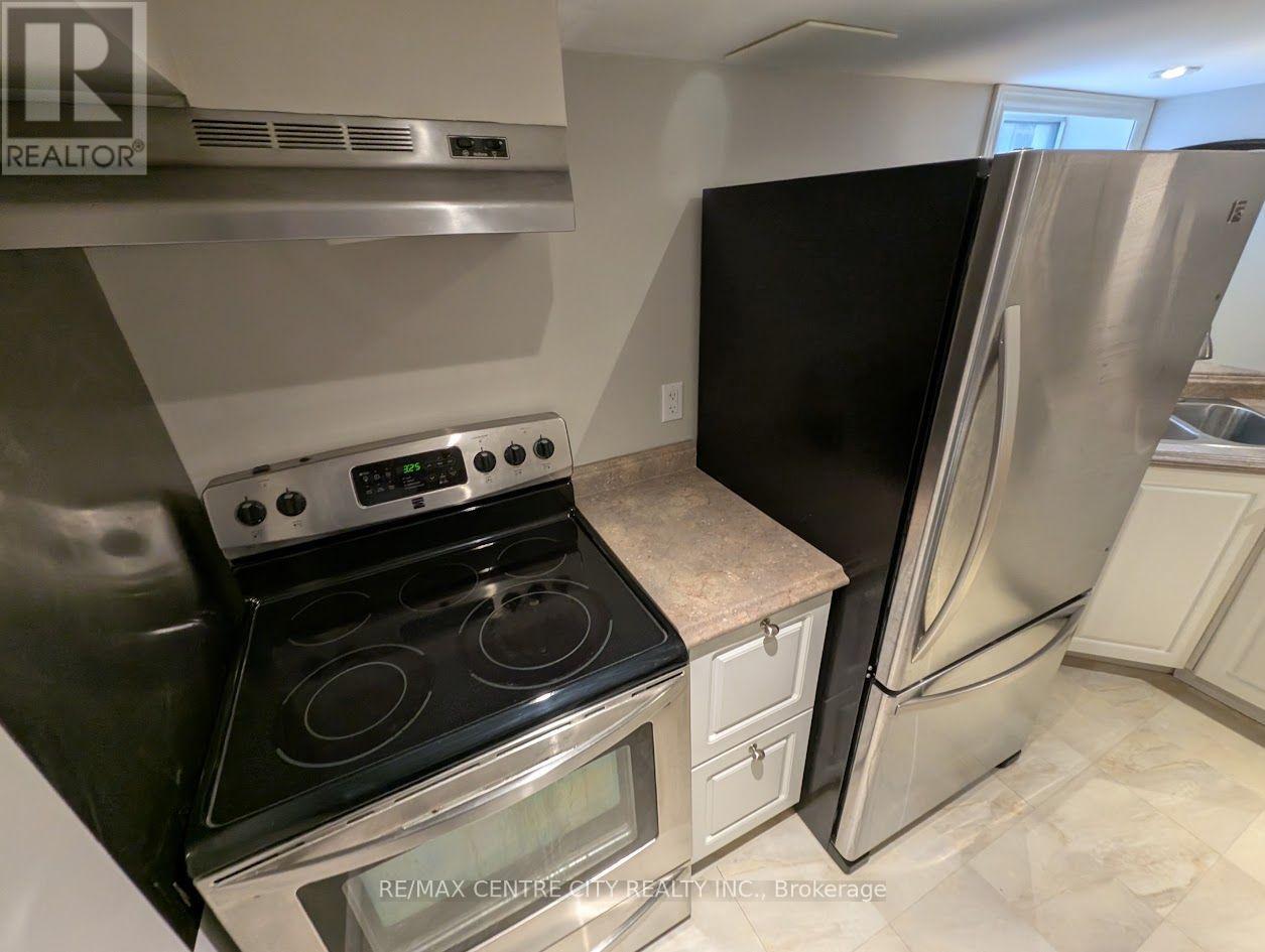 17 Clenray Place, London East, Ontario  N6A 3Y9 - Photo 36 - X13845752