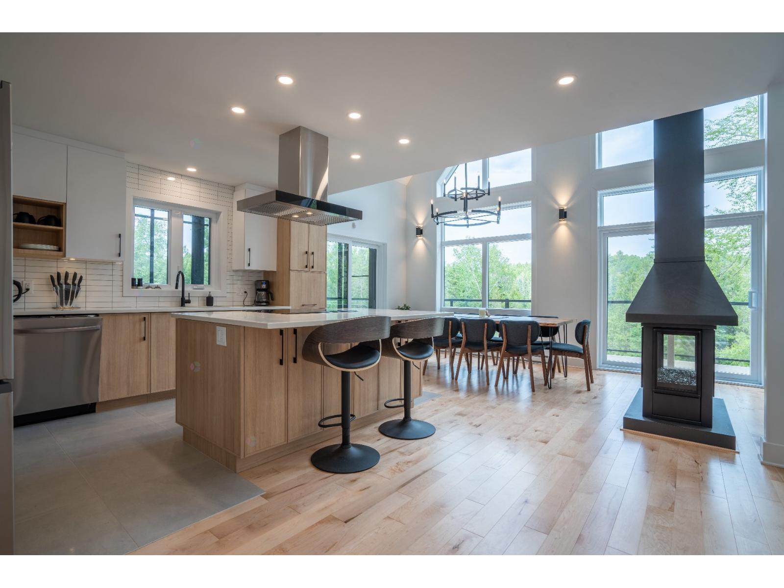 230 Rue de la Fromentière Saint-Alphonse-Rodriguez Quebec Canada J0K1W0 3
