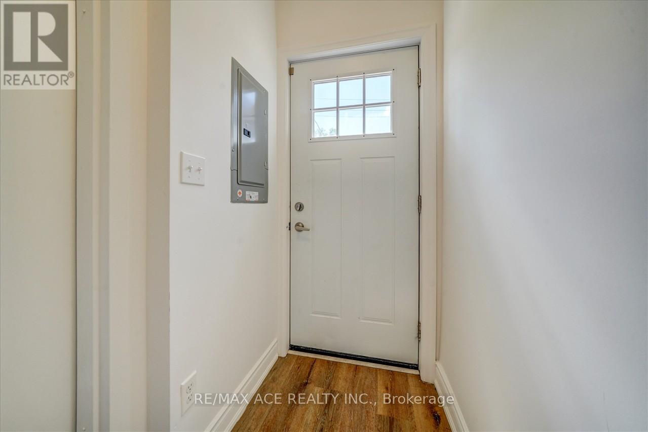 183 Munro Street, Toronto, Ontario  M4M 2B8 - Photo 4 - E13845906