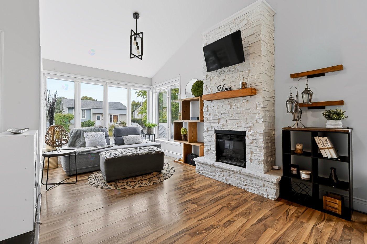 481 Rue Arthur-Foucher Repentigny (Le Gardeur) Quebec Canada J5Z3Y1 4