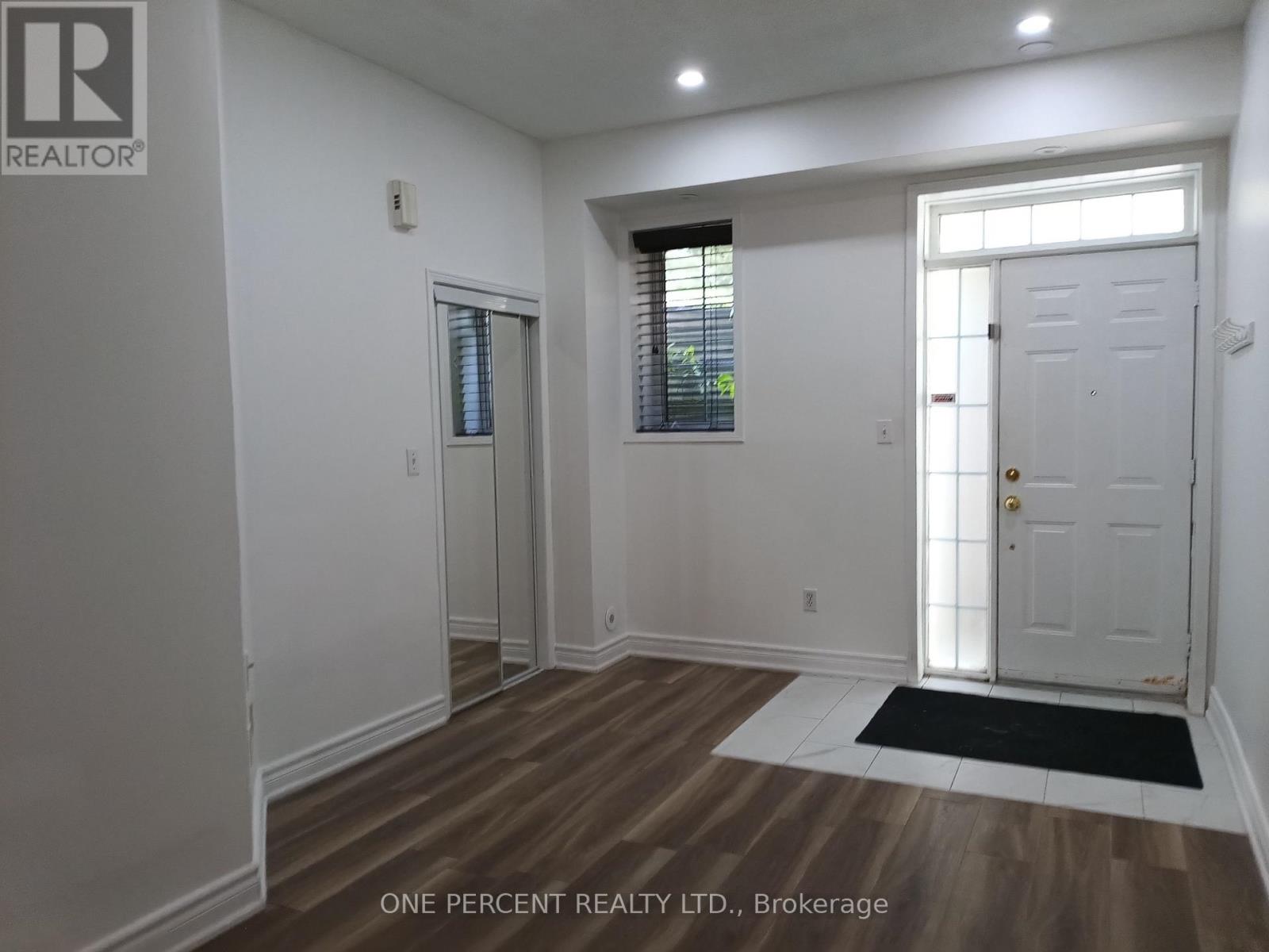 5 - 3055 Elmcreek Road, Mississauga, Ontario  L5B 4J9 - Photo 14 - W13845856
