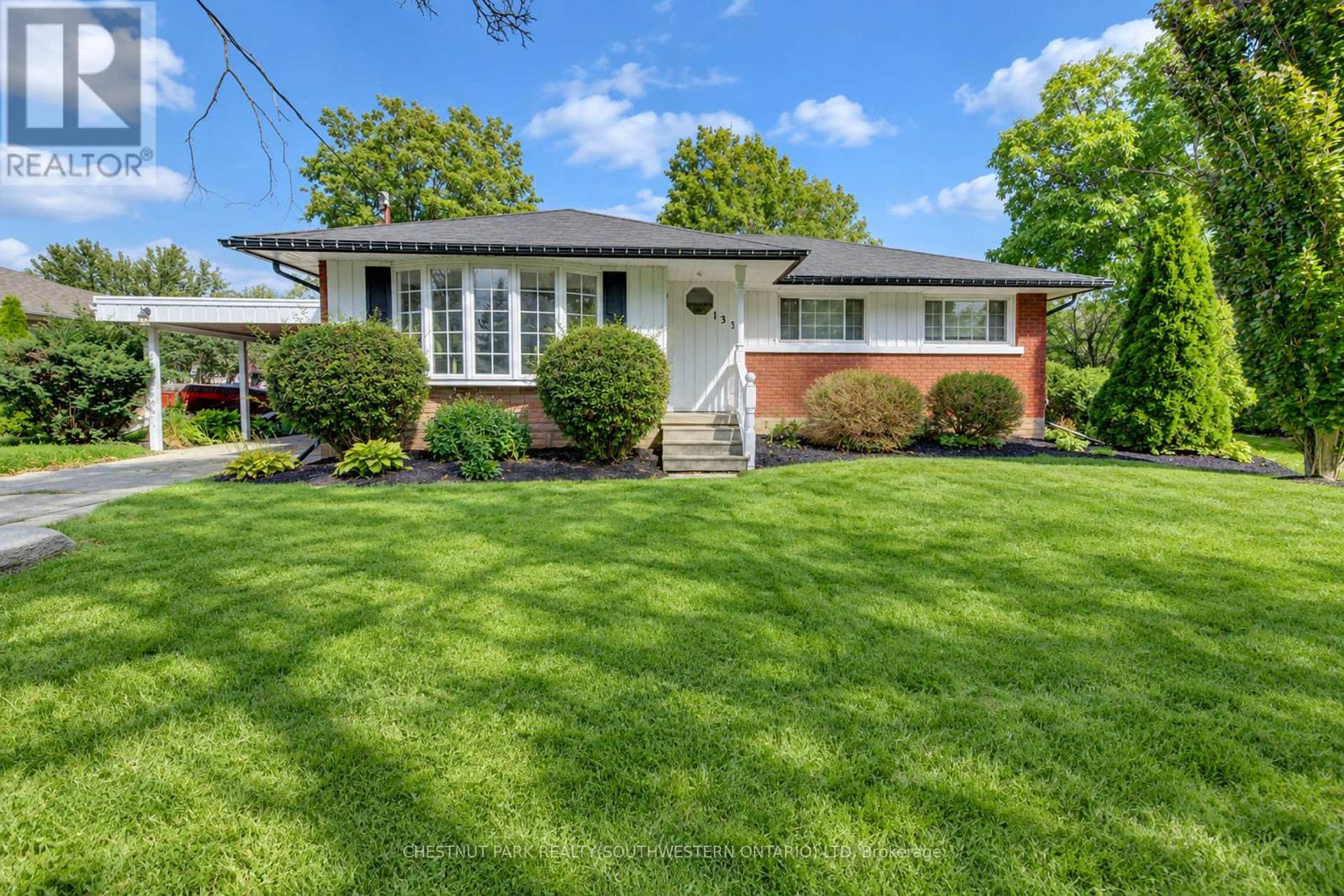 133 Cornell Avenue, Kitchener, Ontario  N2G 3E5 - Photo 2 - X13845824