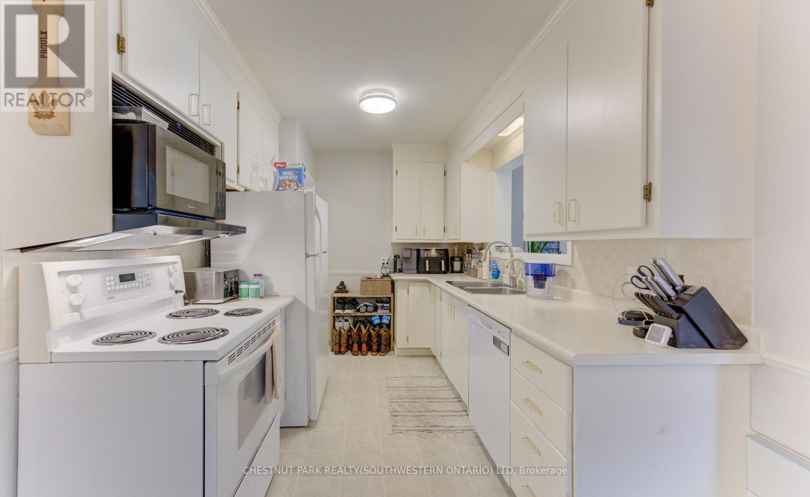 133 Cornell Avenue, Kitchener, Ontario  N2G 3E5 - Photo 4 - X13845824
