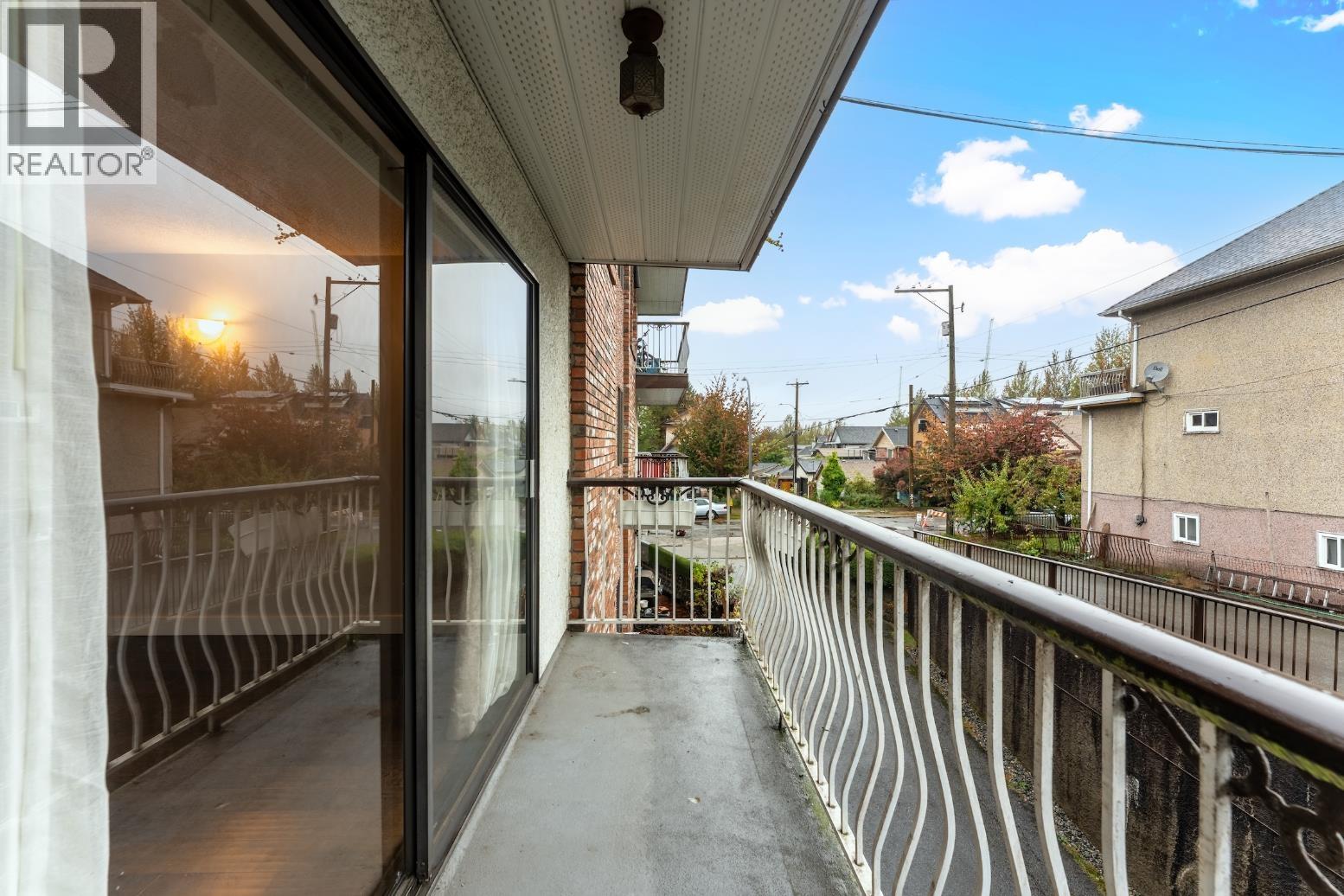 203 1611 E 3rd Avenue, Vancouver, British Columbia  V5N 1H1 - Photo 4 - R3170008