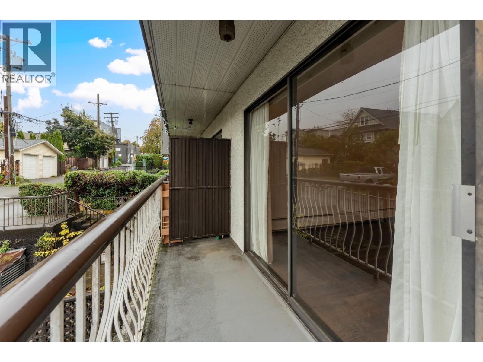 203 1611 E 3rd Avenue, Vancouver, British Columbia  V5N 1H1 - Photo 5 - R3170008