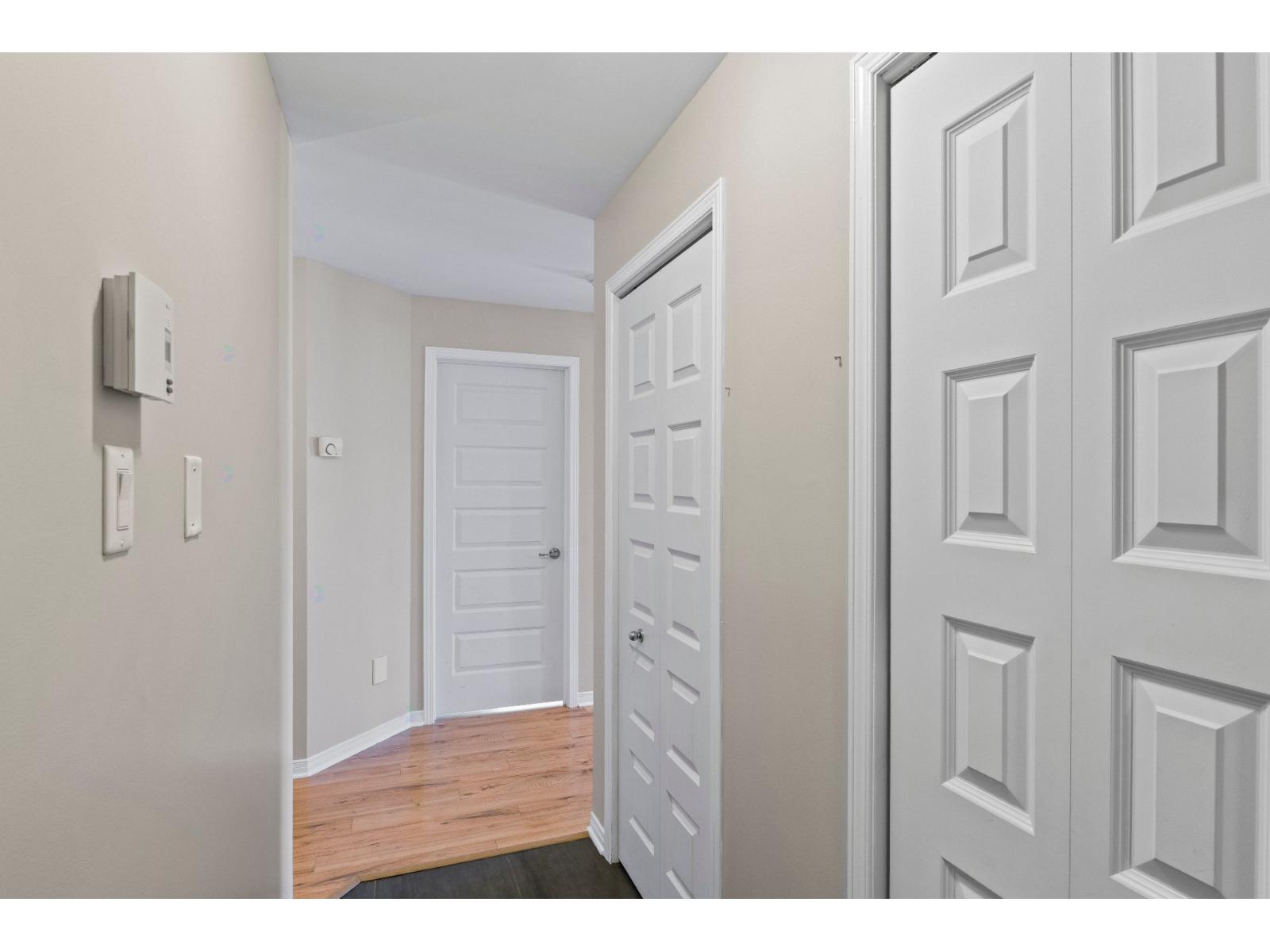 350 Rue Sylvio-Mantha|#101 Vaudreuil-Dorion Quebec Canada J7V0N4 2