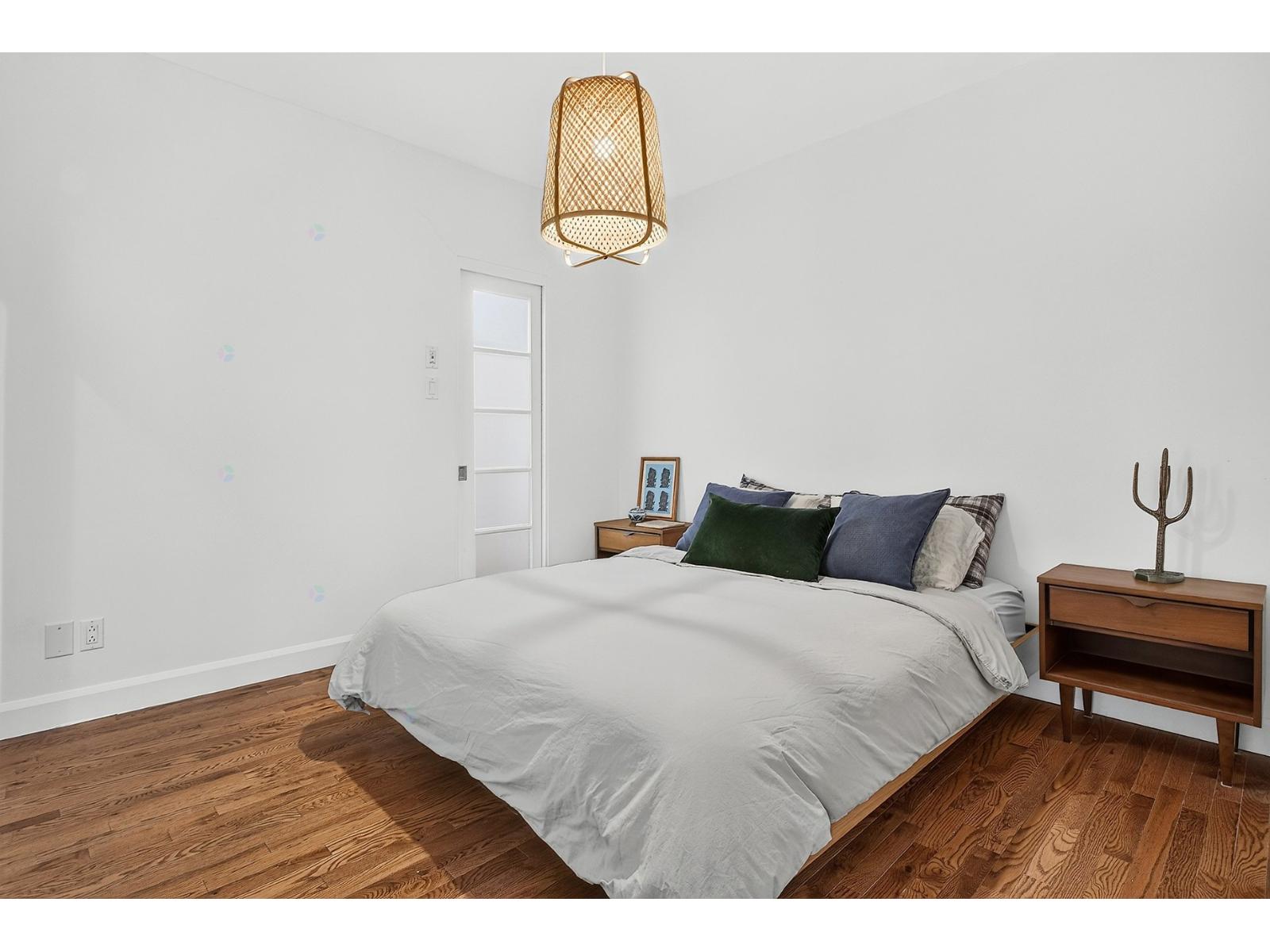 5223 4e Avenue Montréal (Rosemont/La Petite-Patrie) Quebec Canada H1Y2V4 3