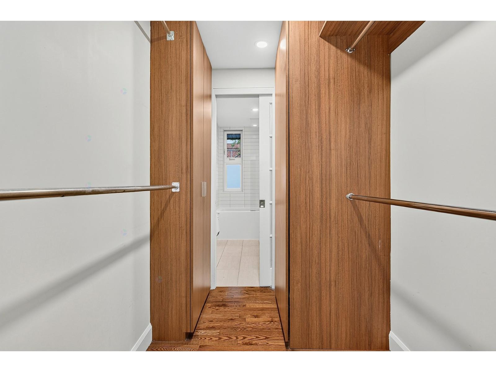 5223 4e Avenue Montréal (Rosemont/La Petite-Patrie) Quebec Canada H1Y2V4 5