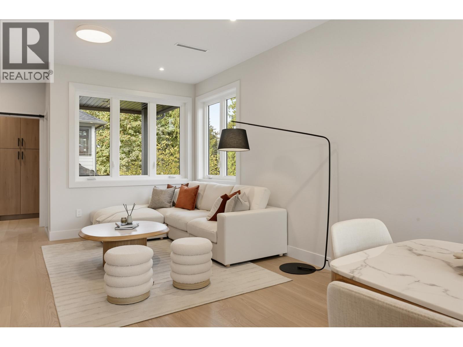 2 7609 Coldicutt Street, Burnaby, British Columbia  V3N 3Z5 - Photo 10 - R3171003