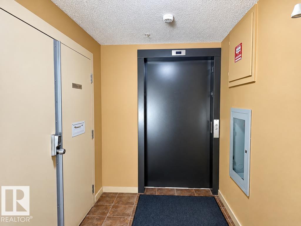 #203 12025 22 AVE SW SW