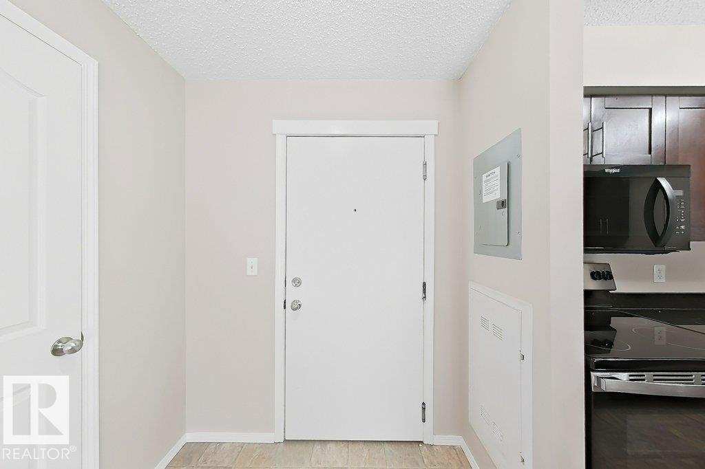 #203 12025 22 AVE SW SW