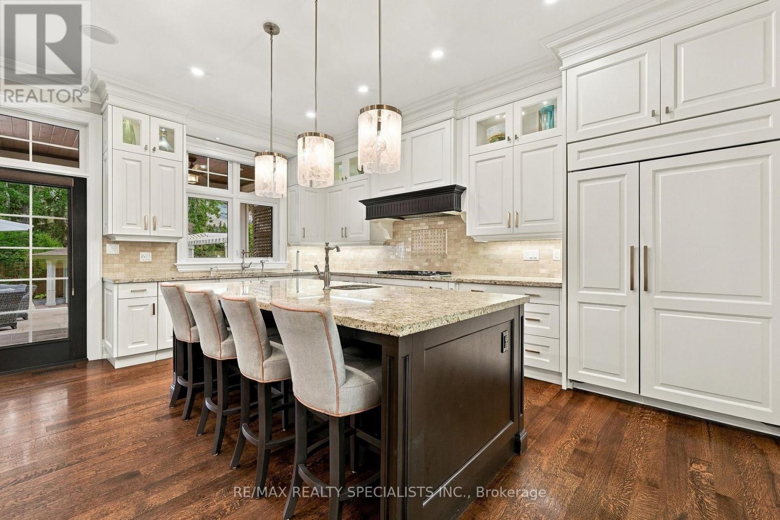 53 Cumberland Drive, Mississauga (Port Credit), Ontario  L5G 3N1 - Photo 15 - W13845942