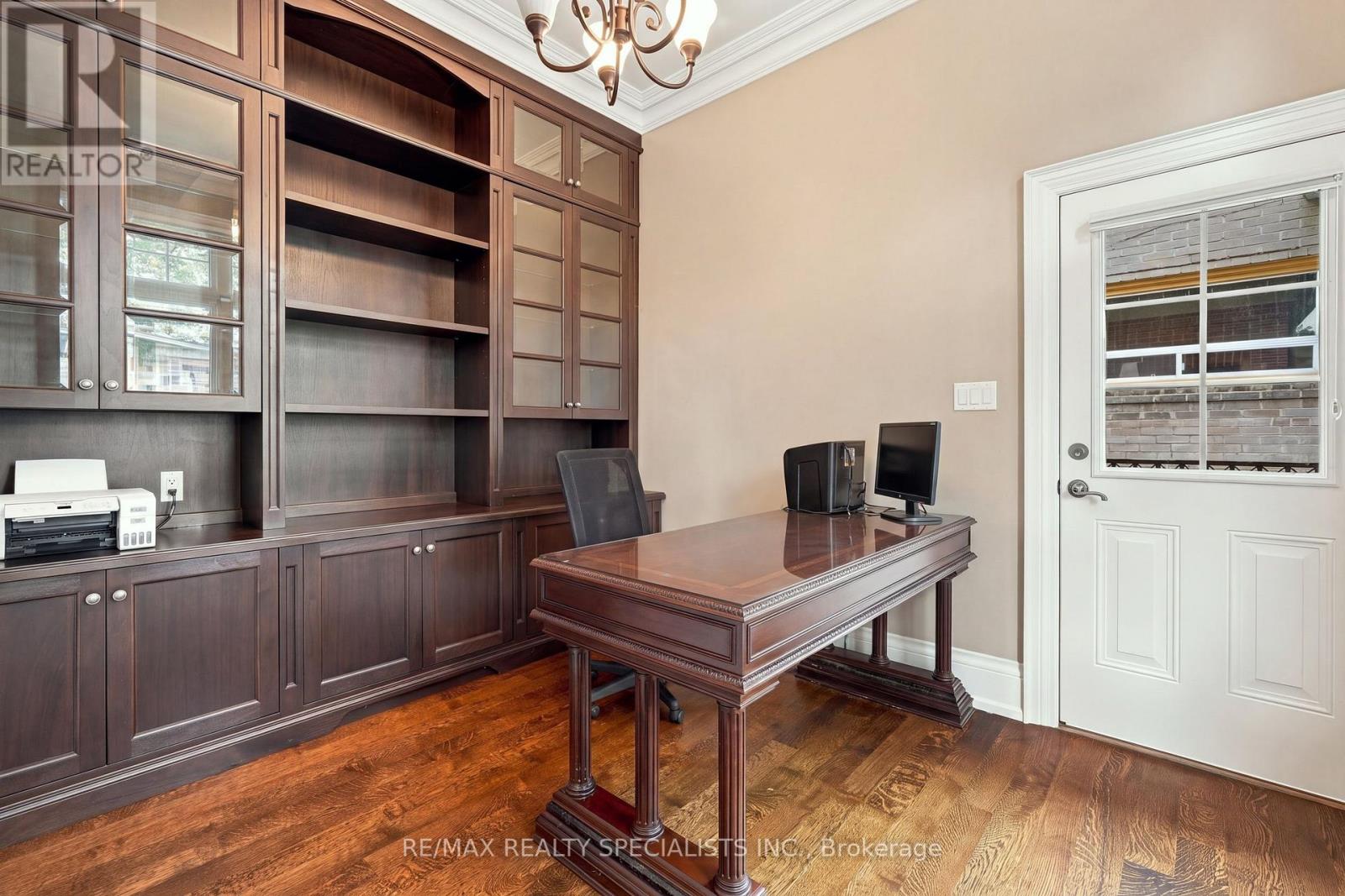 53 Cumberland Drive, Mississauga (Port Credit), Ontario  L5G 3N1 - Photo 19 - W13845942