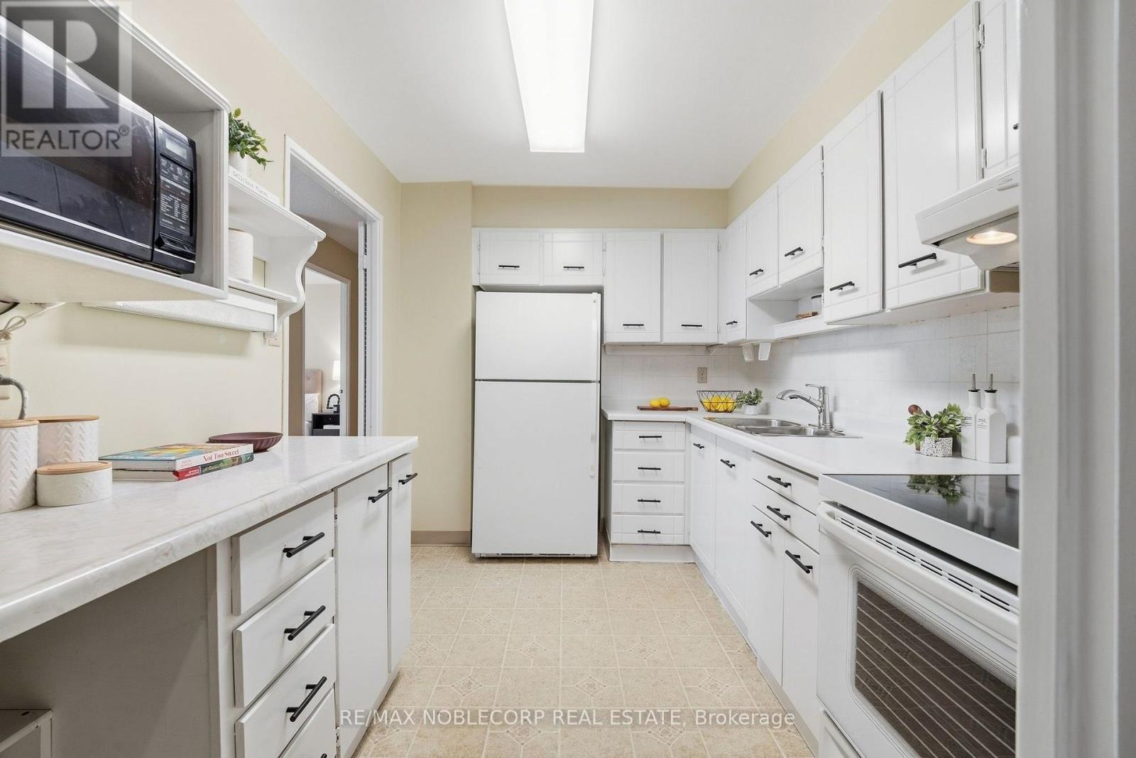 405 - 1320 Mississauga Valley, Mississauga, Ontario  L5A 3S9 - Photo 14 - W13845960