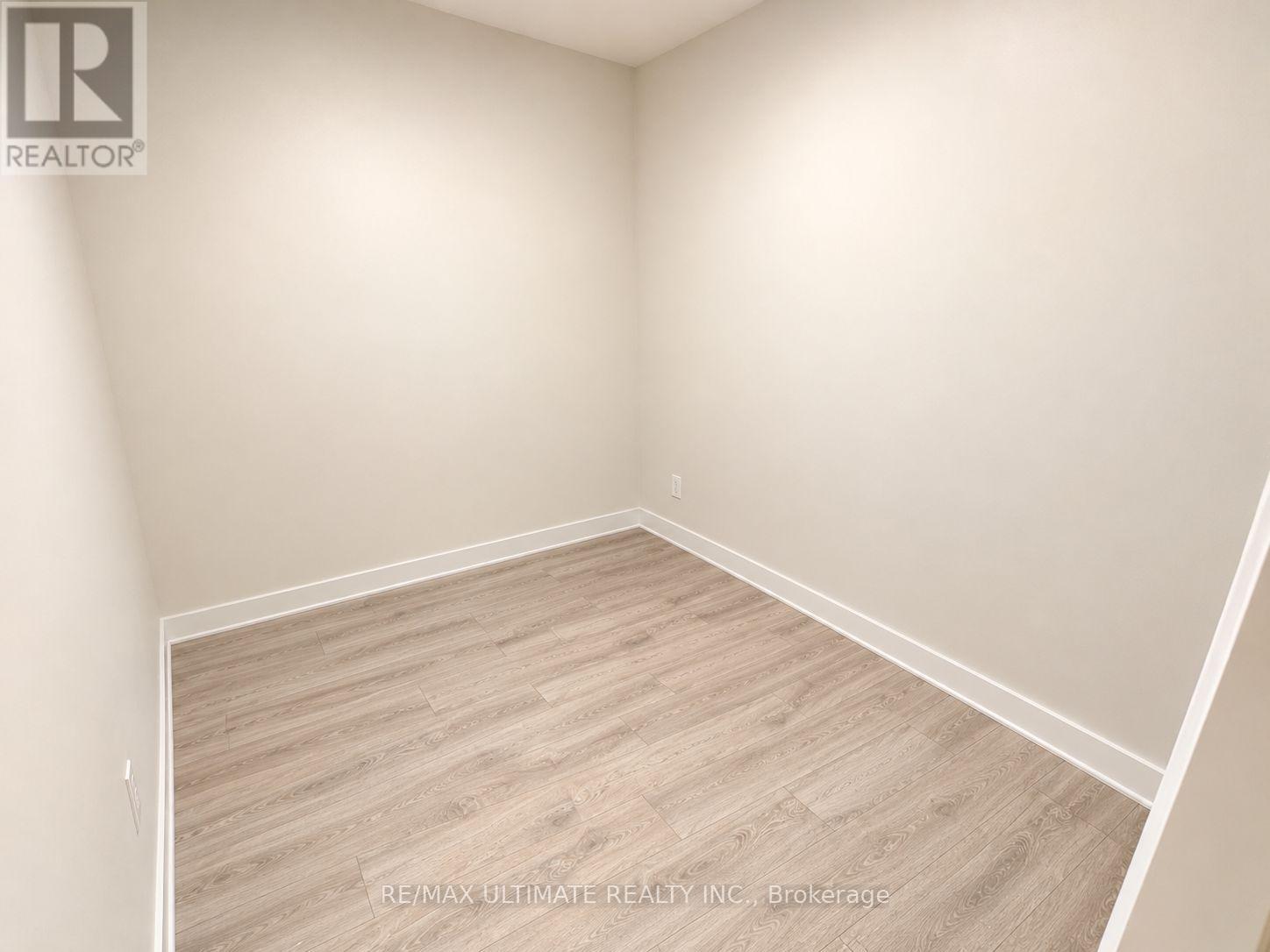 1215 - 181 Sterling Road, Toronto, Ontario  M6R 0B2 - Photo 6 - C13829352