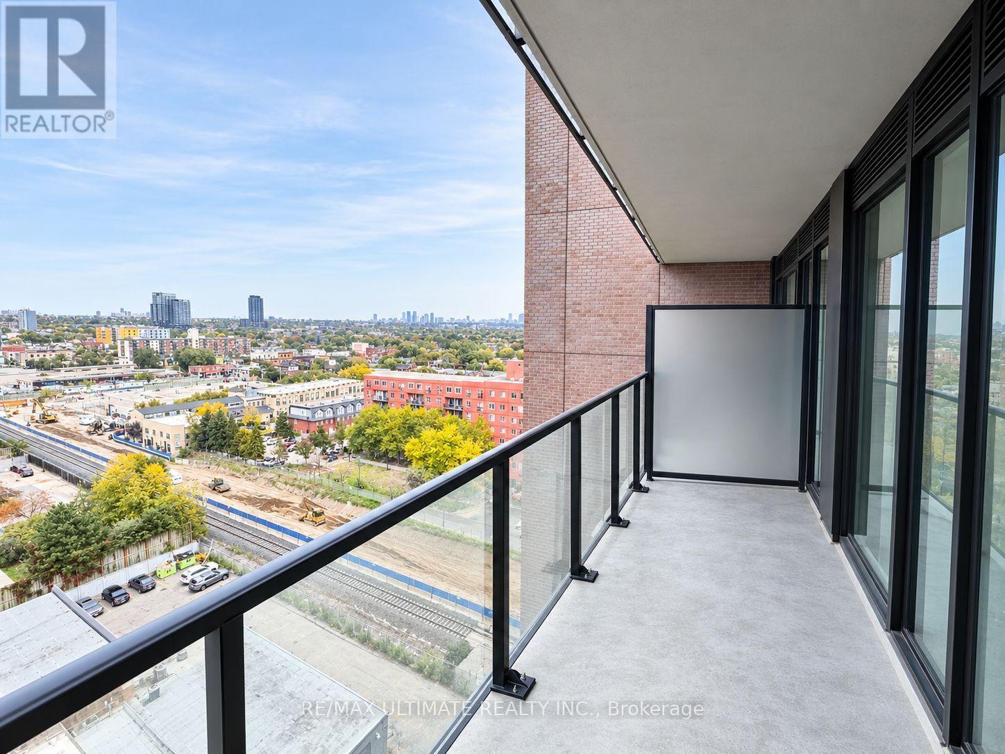 1215 - 181 Sterling Road, Toronto, Ontario  M6R 0B2 - Photo 10 - C13829352