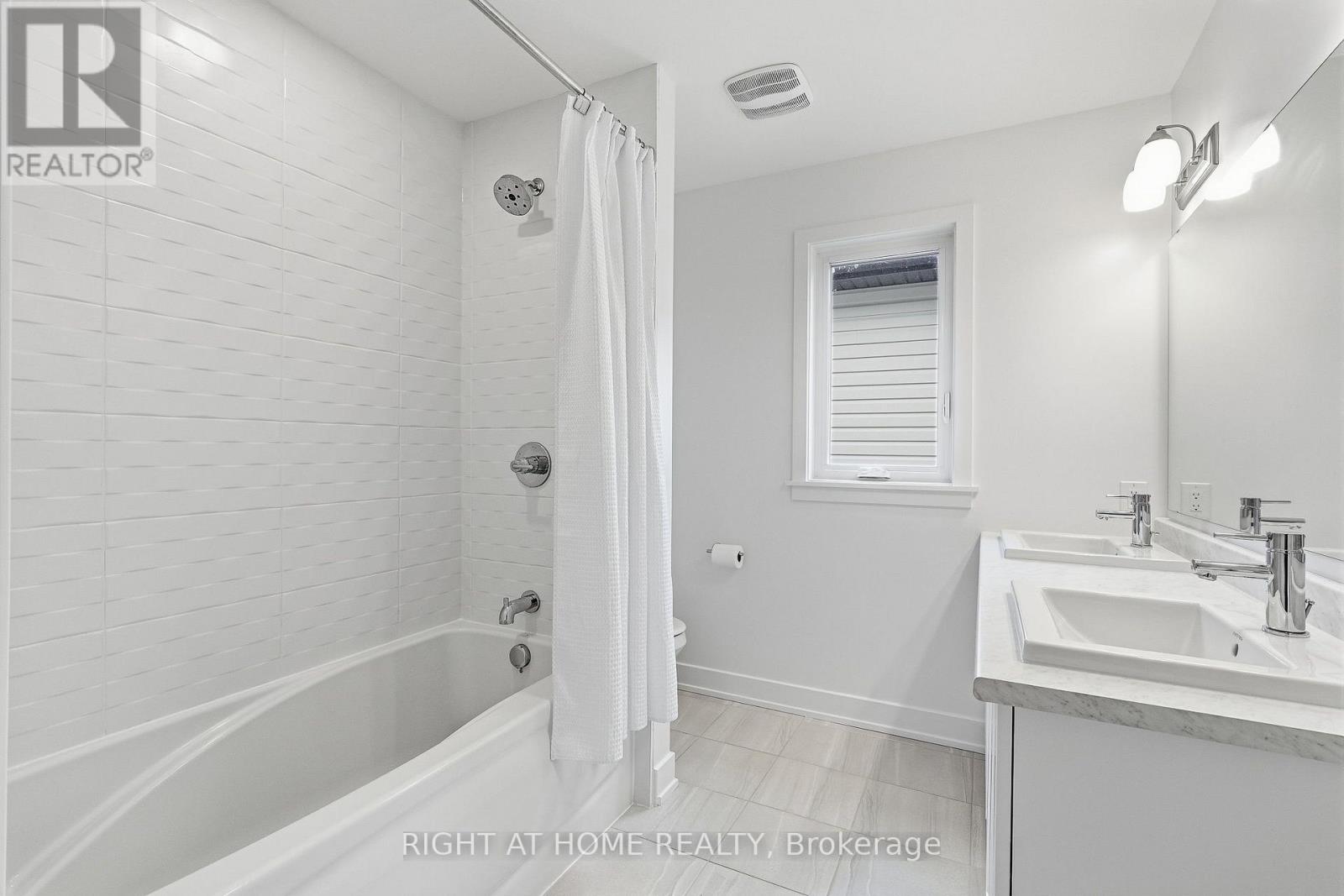 310 Chamomile Way, Ottawa, Ontario  K1T 0X1 - Photo 26 - X13845930