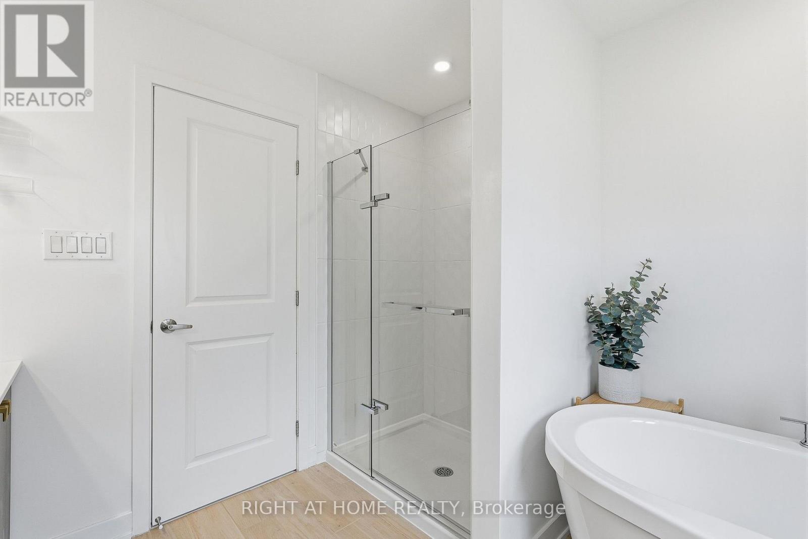 310 Chamomile Way, Ottawa, Ontario  K1T 0X1 - Photo 33 - X13845930