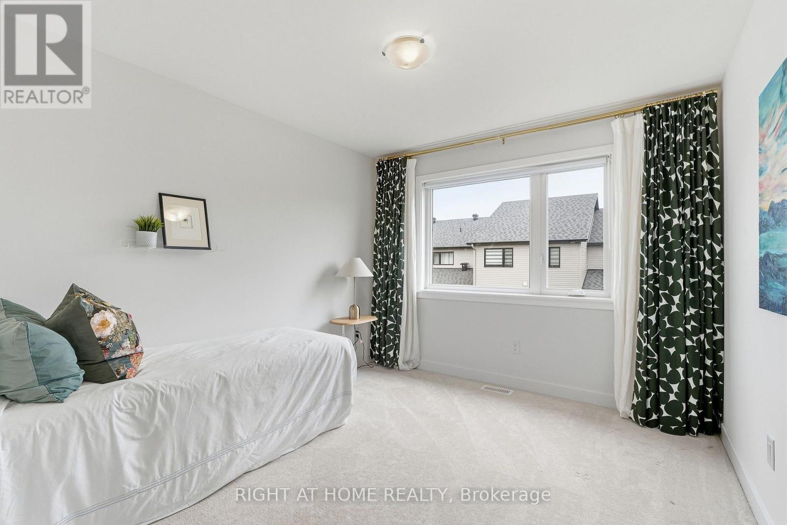 310 Chamomile Way, Ottawa, Ontario  K1T 0X1 - Photo 37 - X13845930