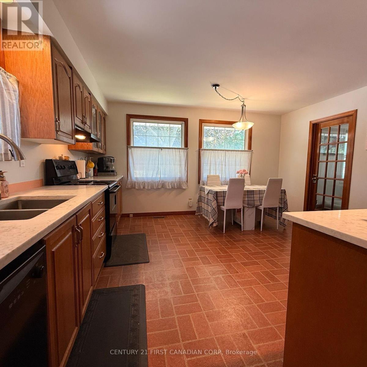 749 Dundalk Drive, London South, Ontario  N6C 3V1 - Photo 5 - X13846022