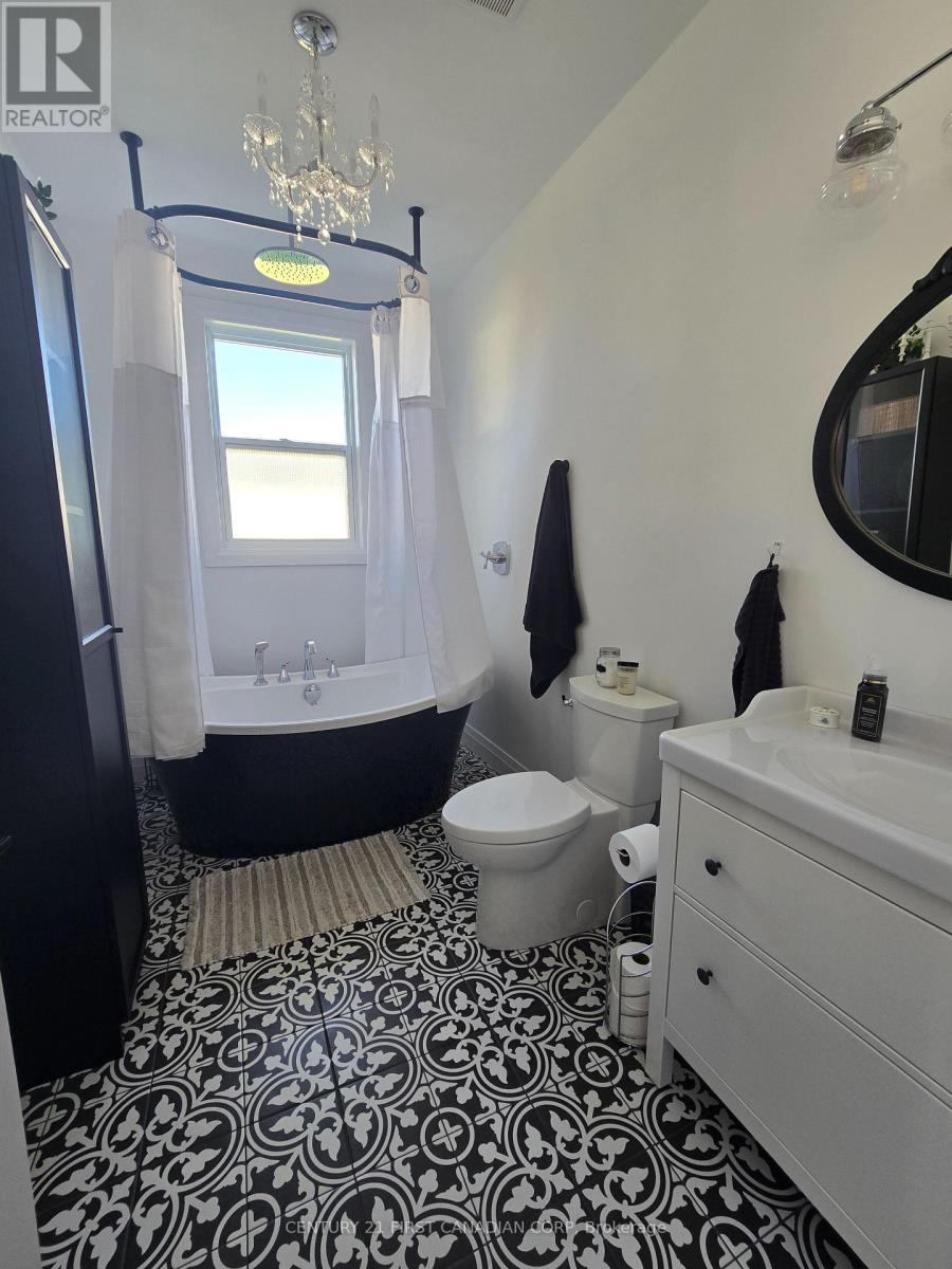 87 The Promenade, Central Elgin, Ontario  N5L 0B1 - Photo 13 - X13846042