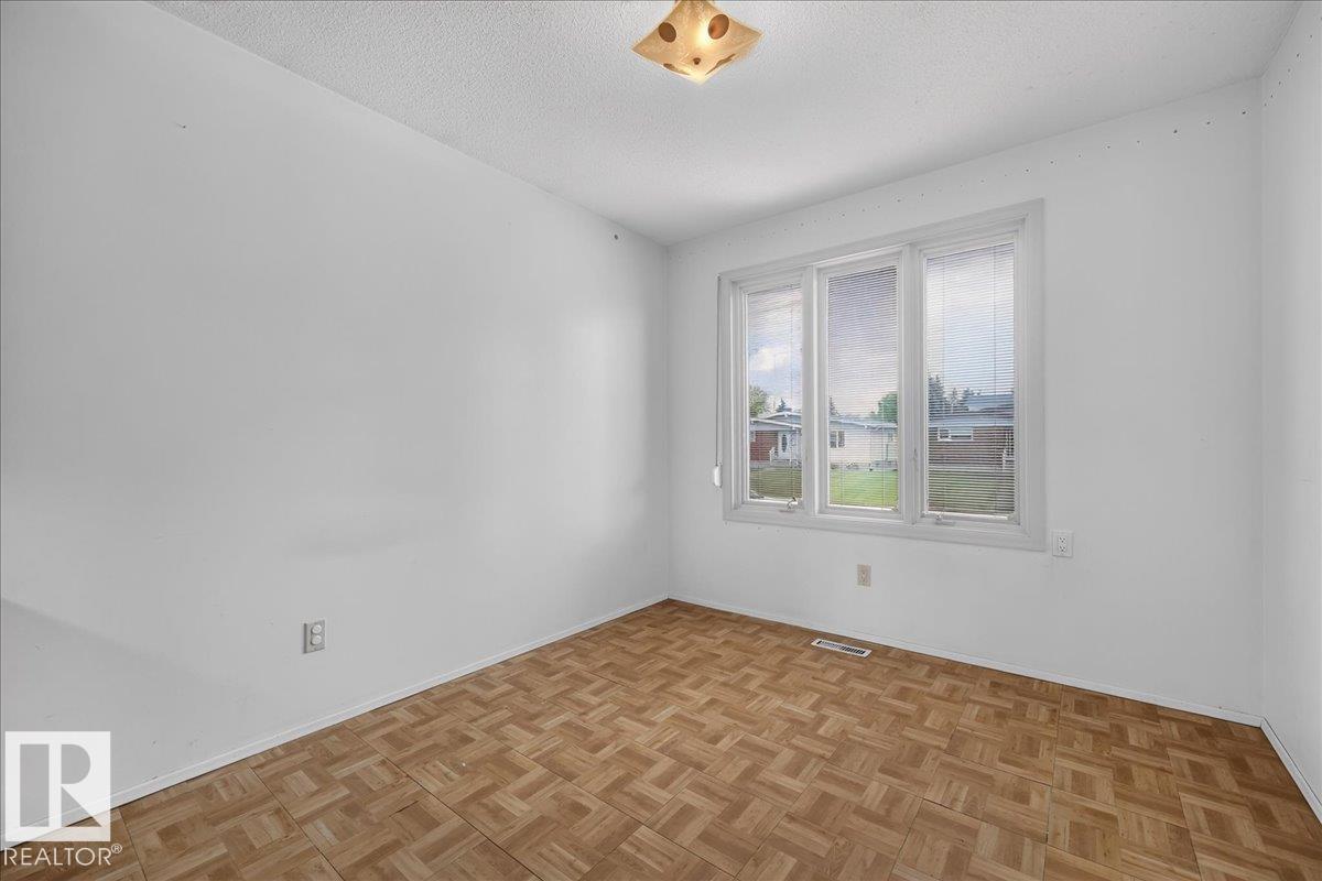 15128 88 ST NW
