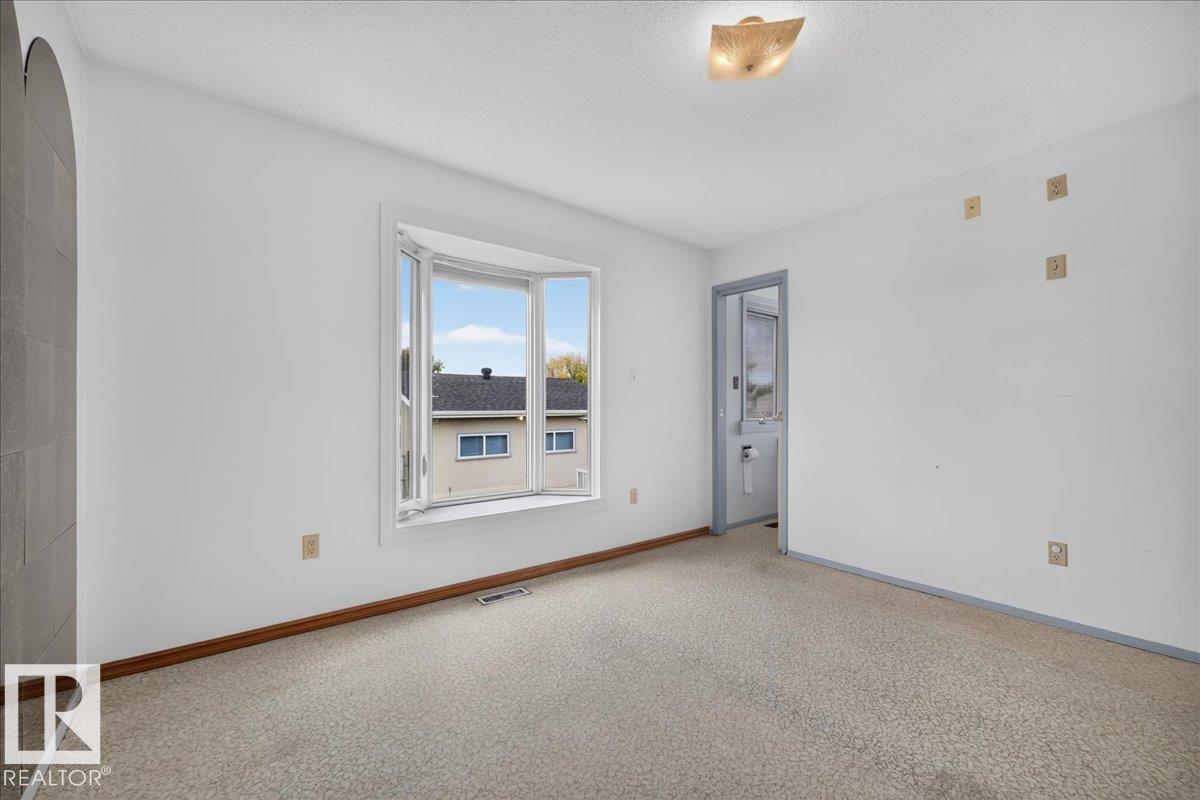 15128 88 ST NW