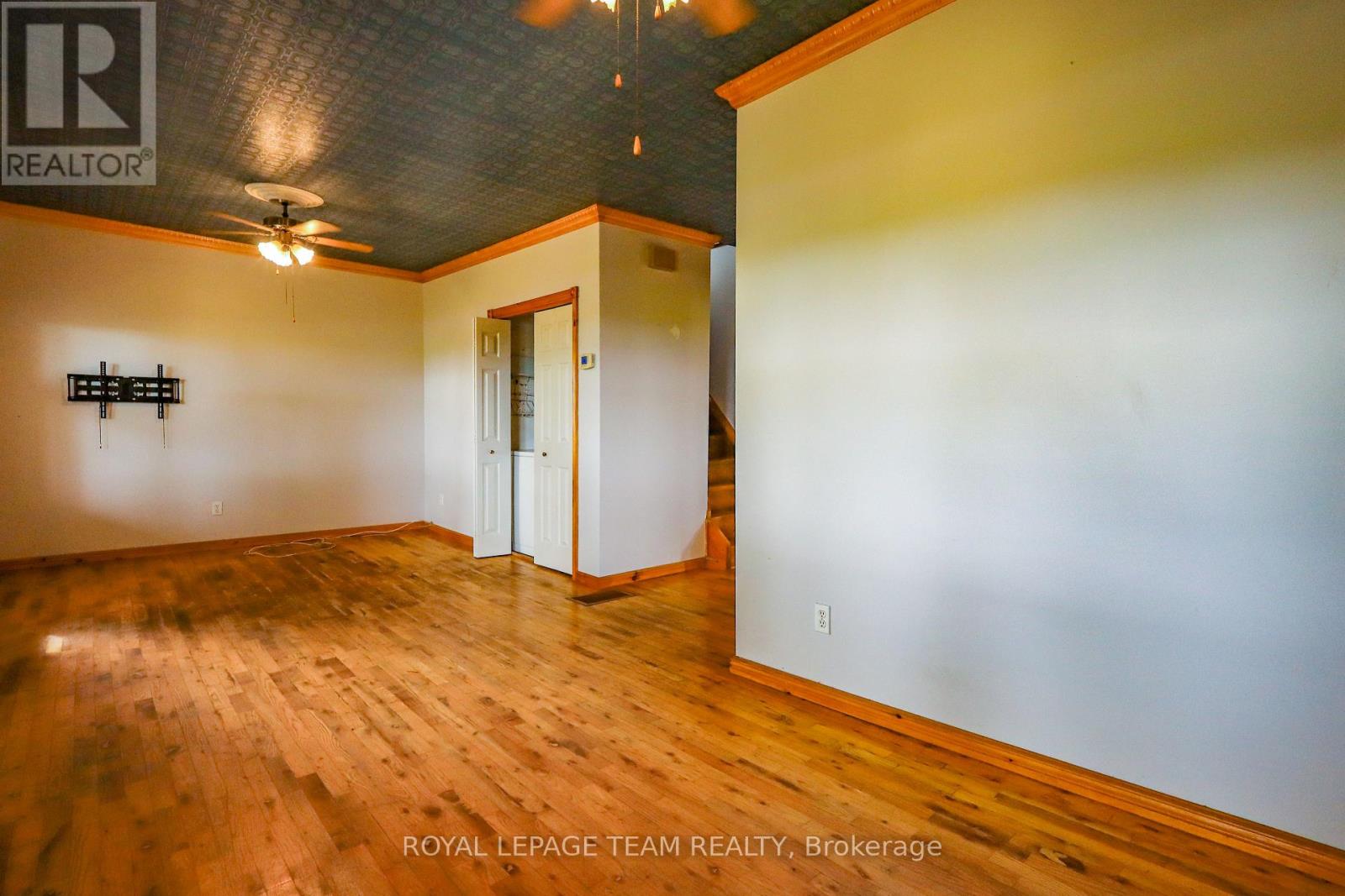 13585 County 9 Road, North Dundas, Ontario  K0C 1H0 - Photo 11 - X13846026