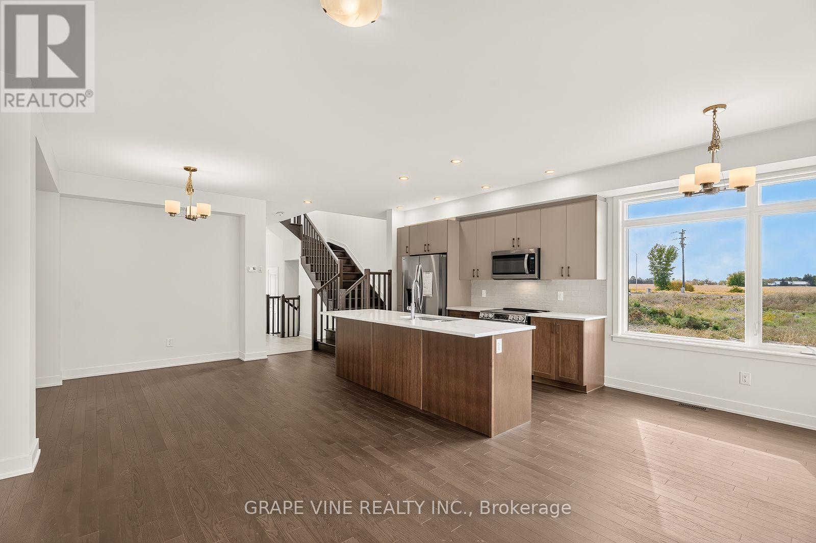 595 Arbia Ridge, Ottawa, Ontario  K2S 2S3 - Photo 10 - X13846076